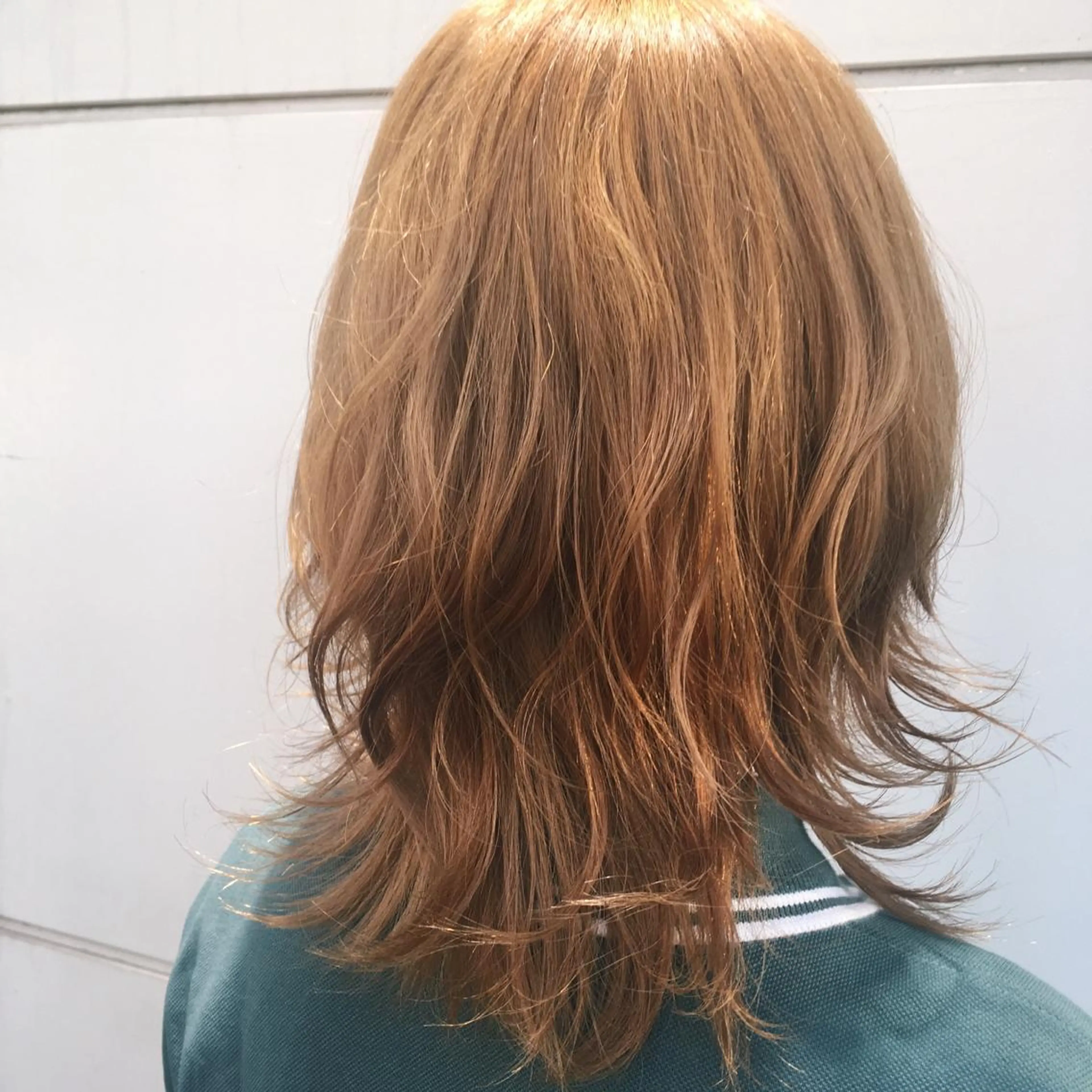 ミディアム カラー RINA🧤 デザインとボブのヘアスタイル