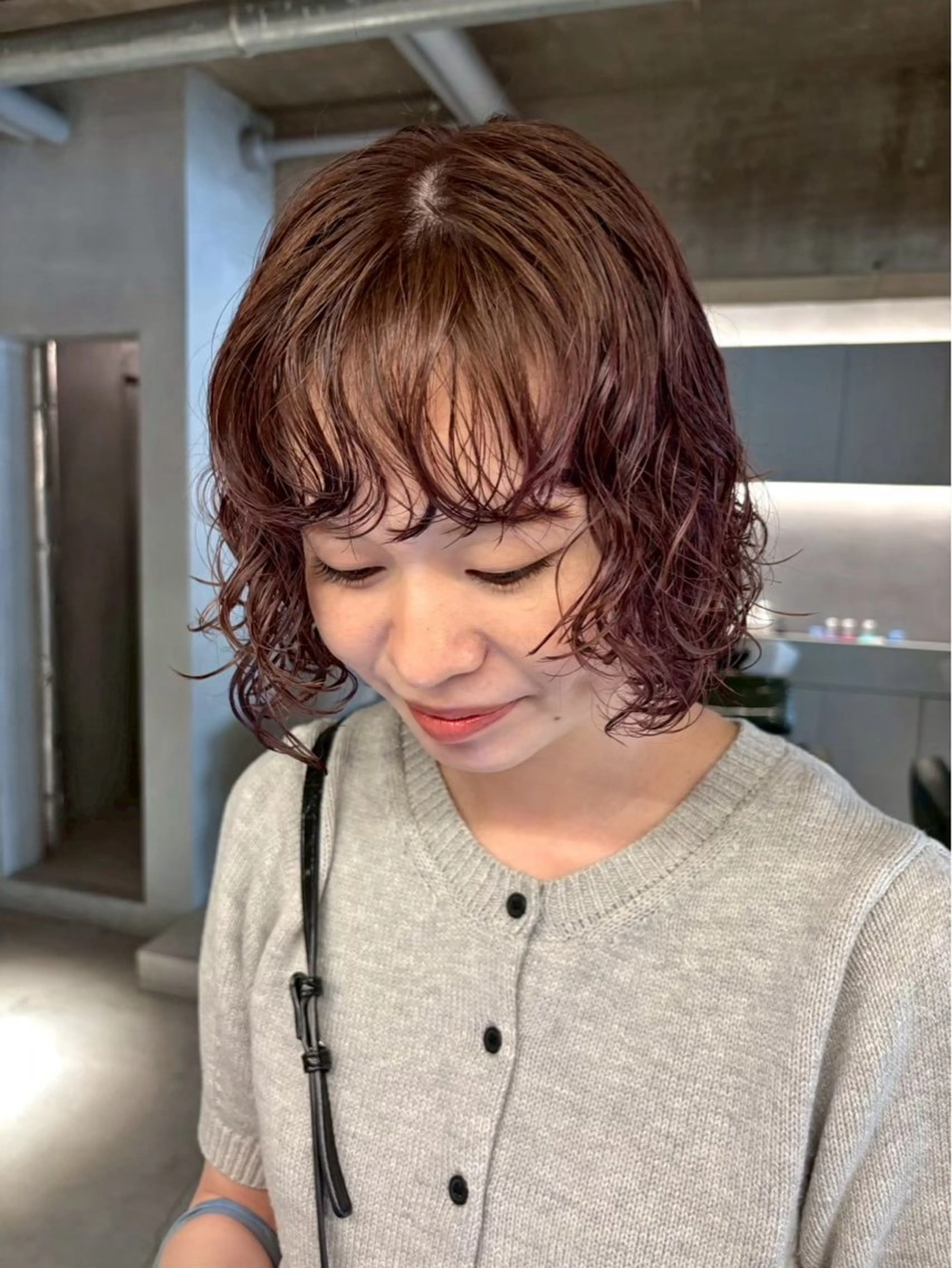 カラー 纐纈 釉羽のヘアスタイル