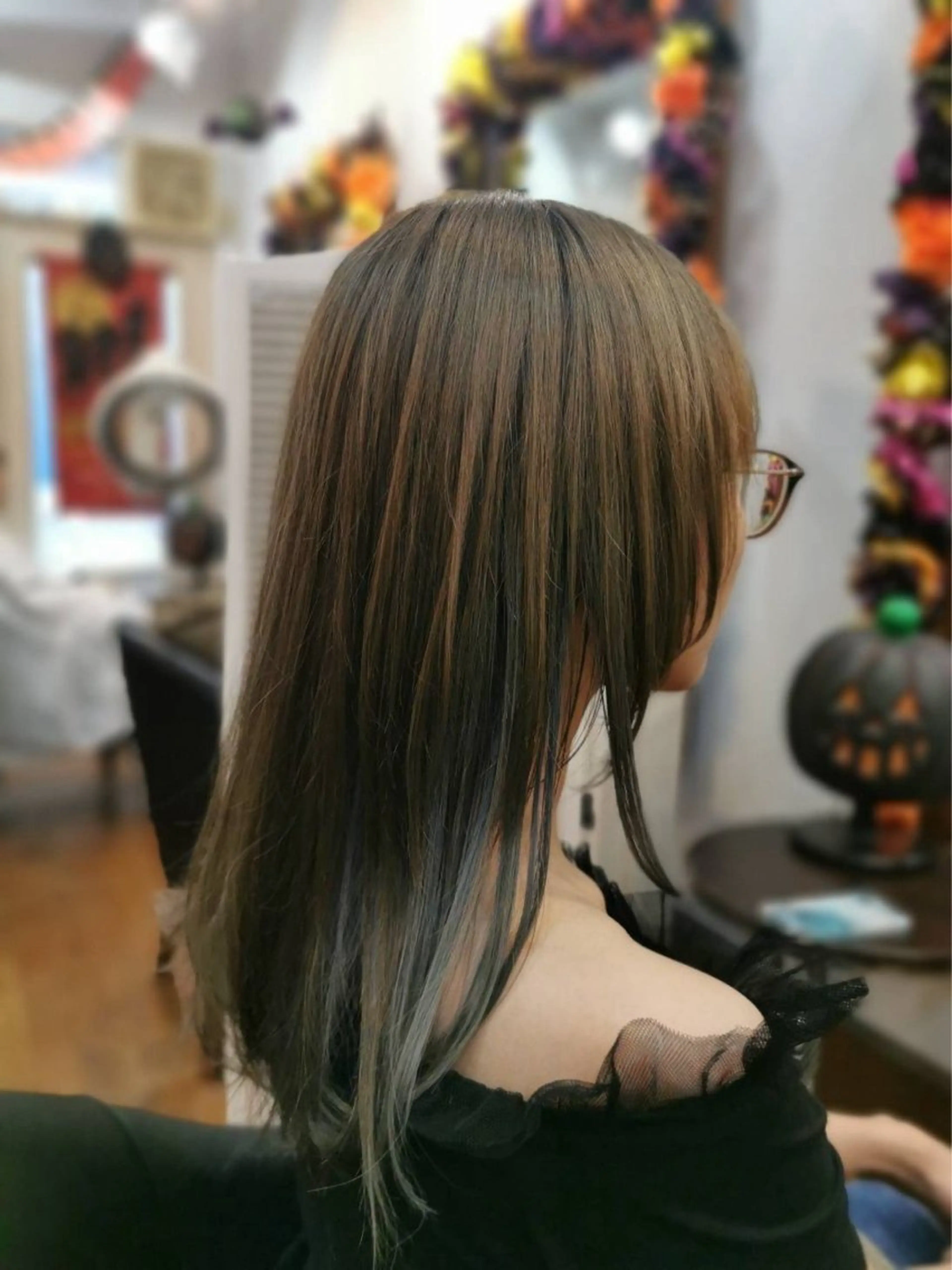 ロング 上間 洋子のヘアスタイル