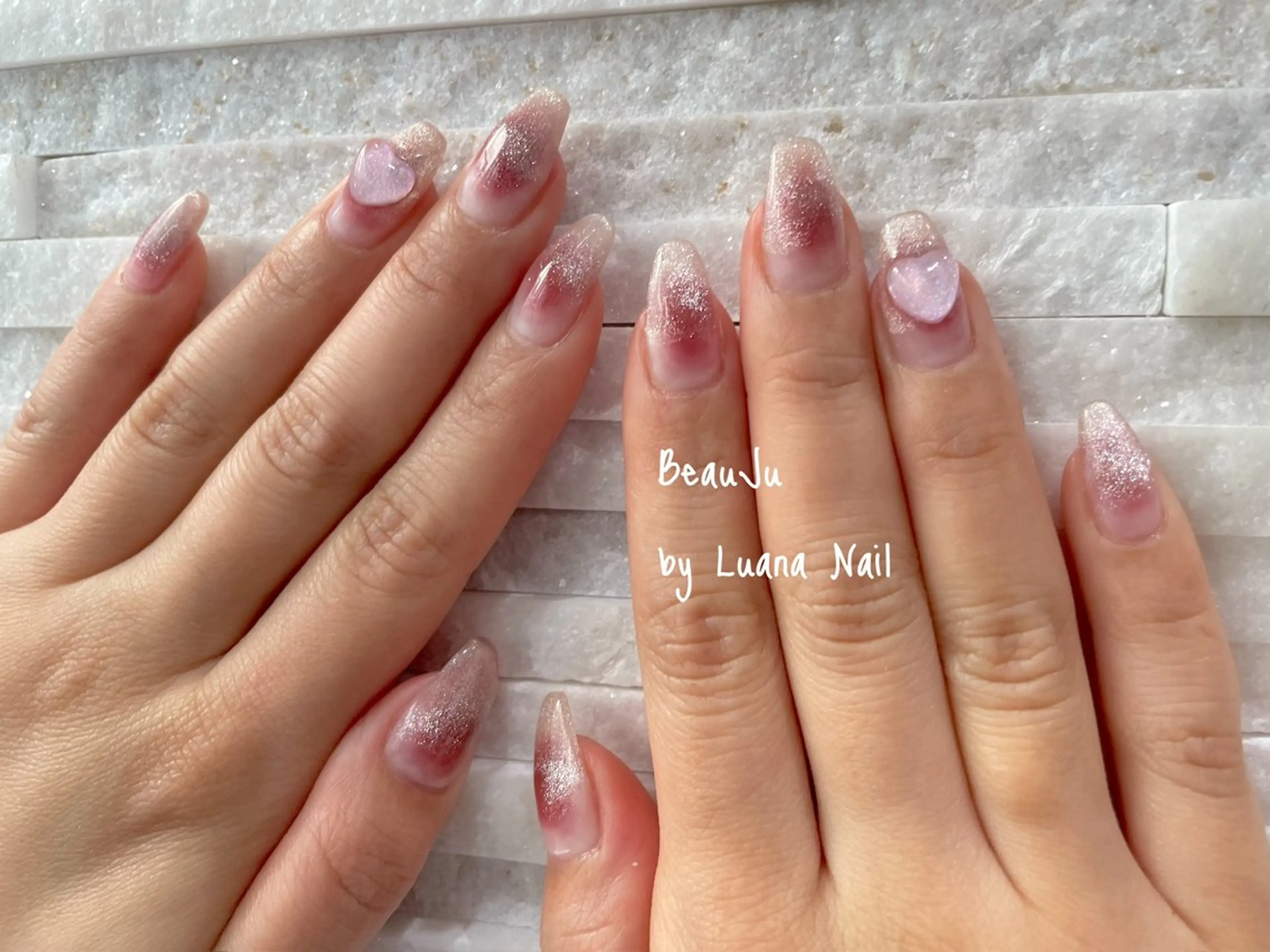 ネイル マグネットネイル ハンドネイル BeauJu by Luana Nailのネイルデザイン