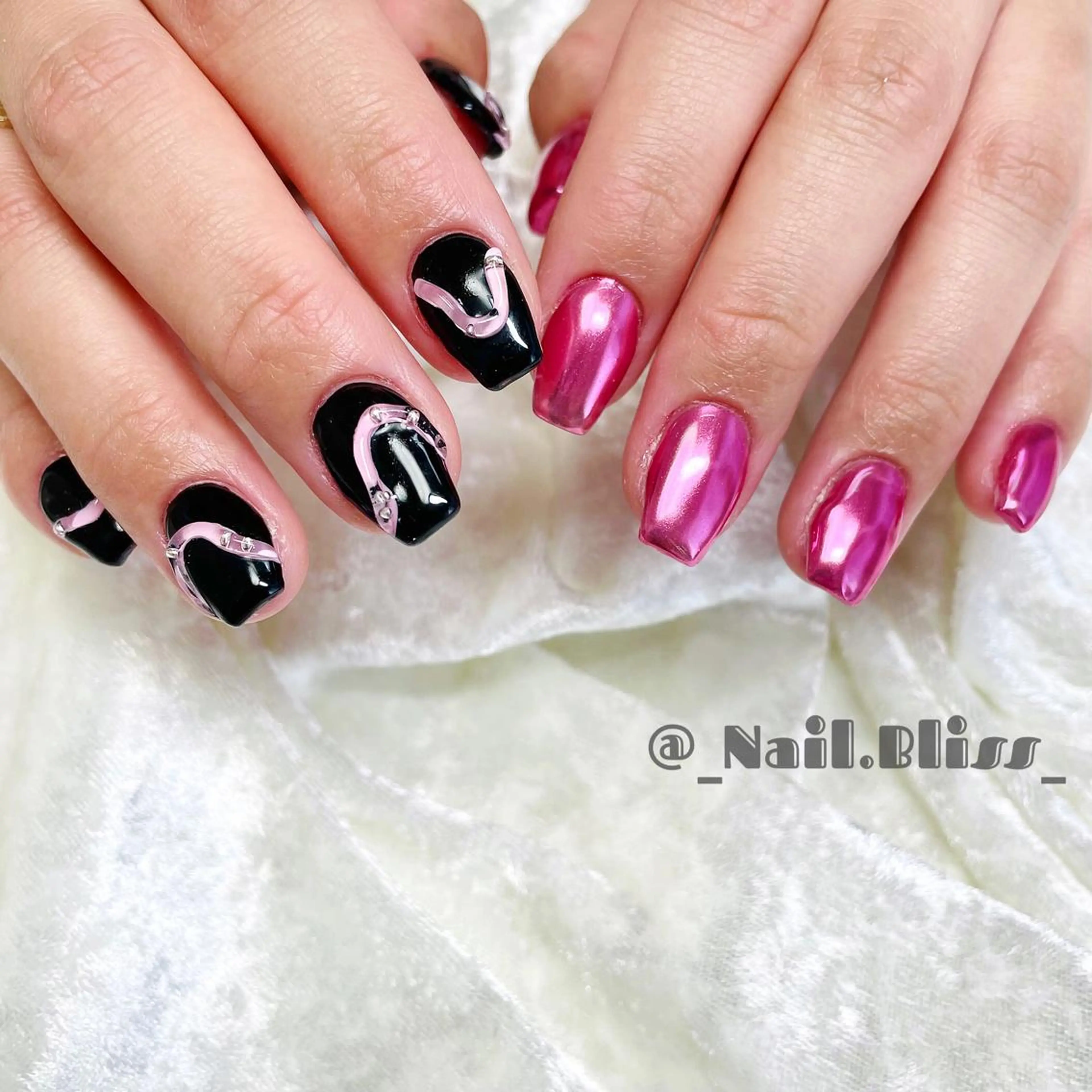 ネイル ミラーネイル ハンドネイル NAIL BLISSのネイルデザイン