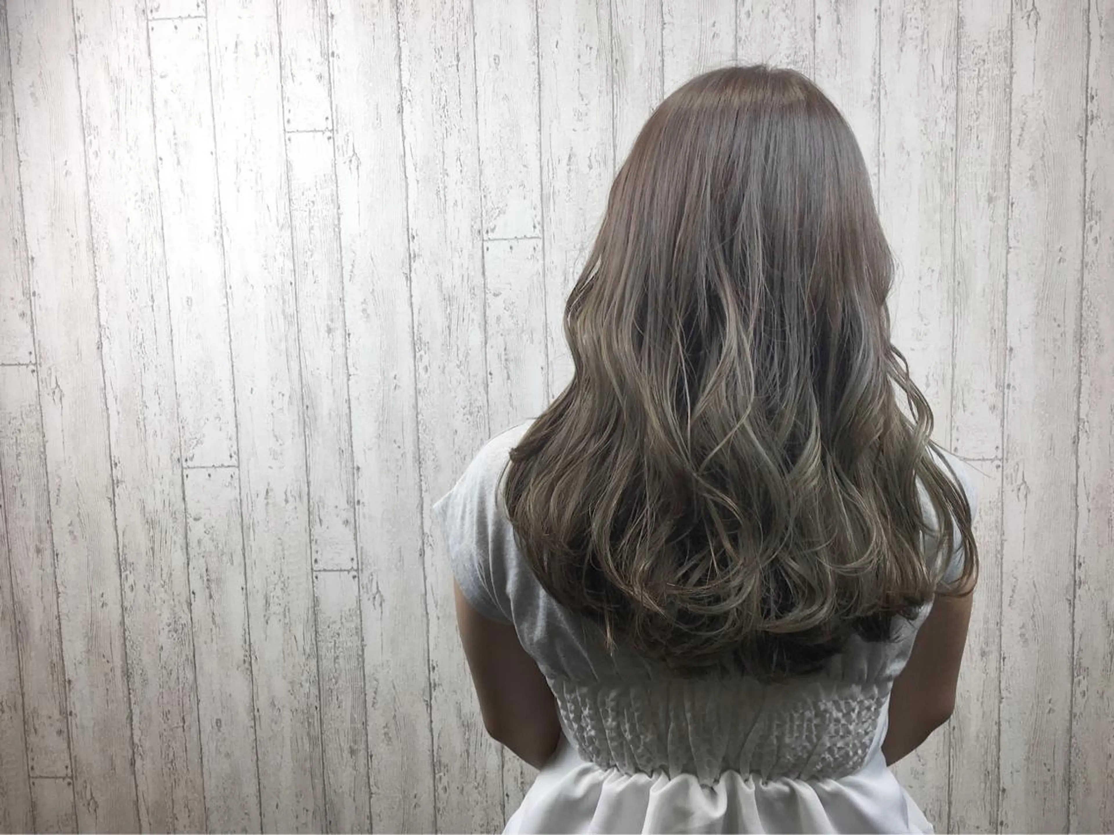 セミロング カラー カット ヘアカラー カット／メンズカット 藤田麻衣のヘアスタイル