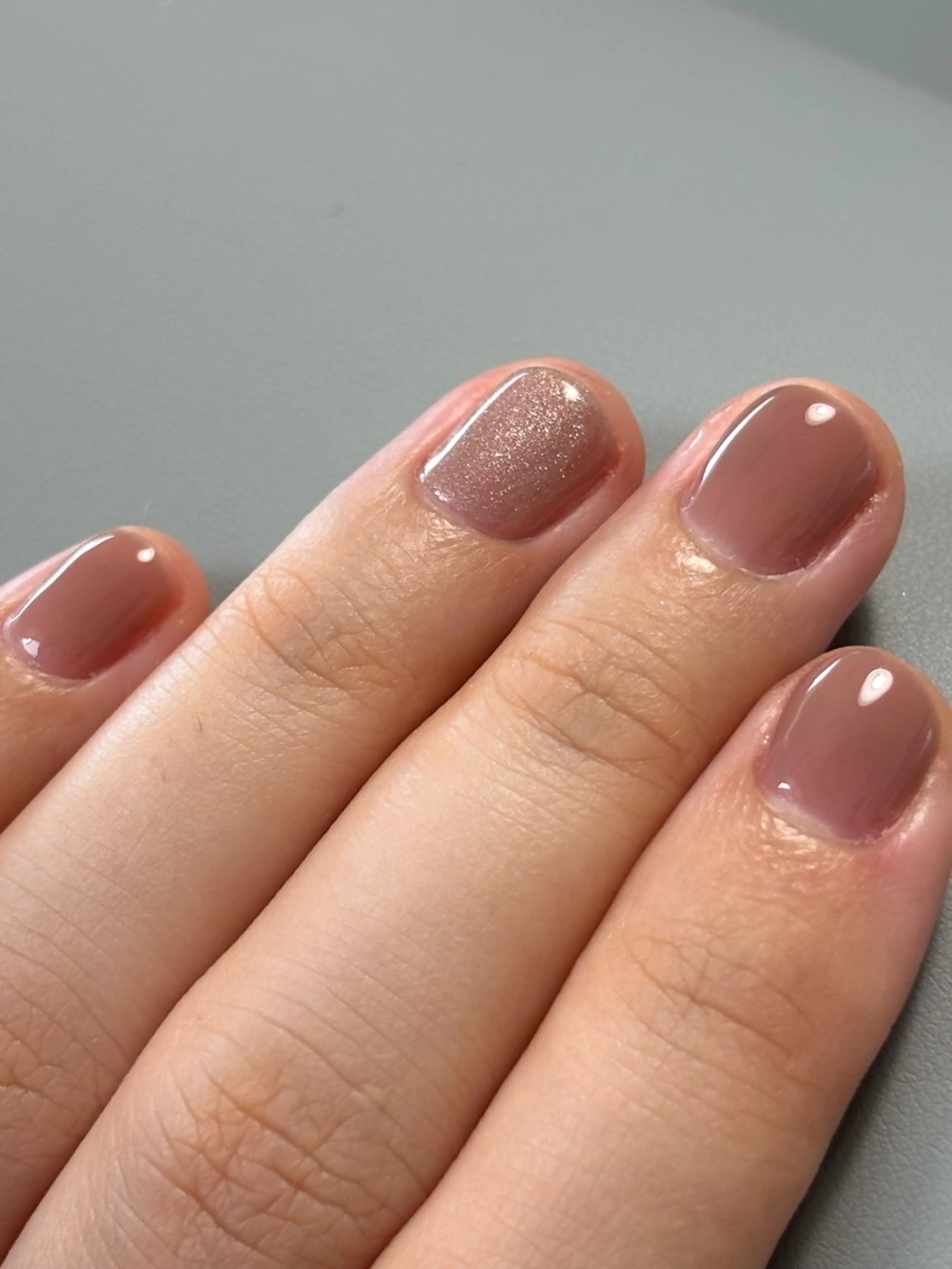 ネイル ワンカラーネイル シンプルネイル ストーンネイル 松村愛美 長浜(ネイルサロン)のネイルデザイン