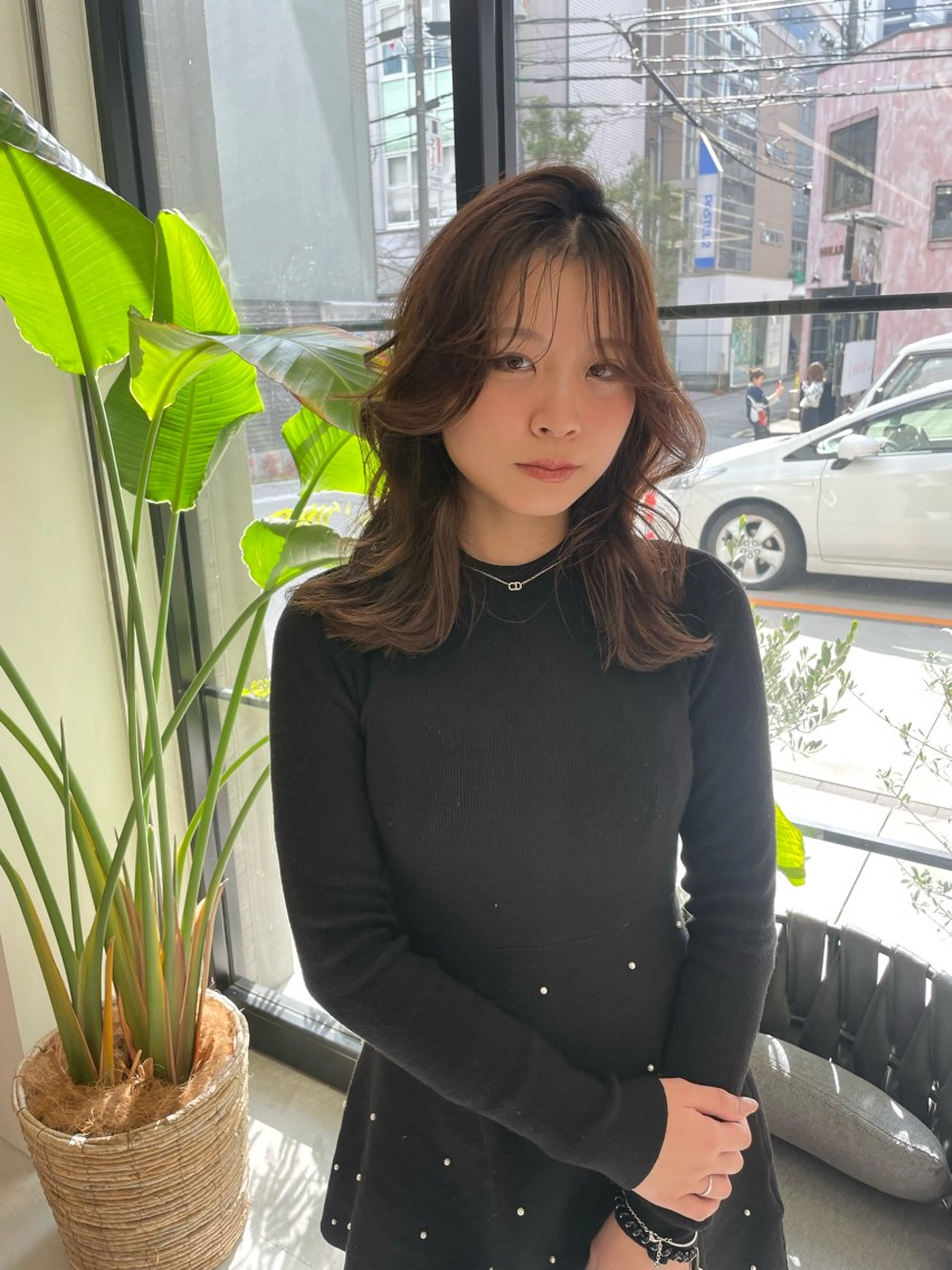 ミディアム 韓国風レイヤーカット 松葉翔のヘアスタイル