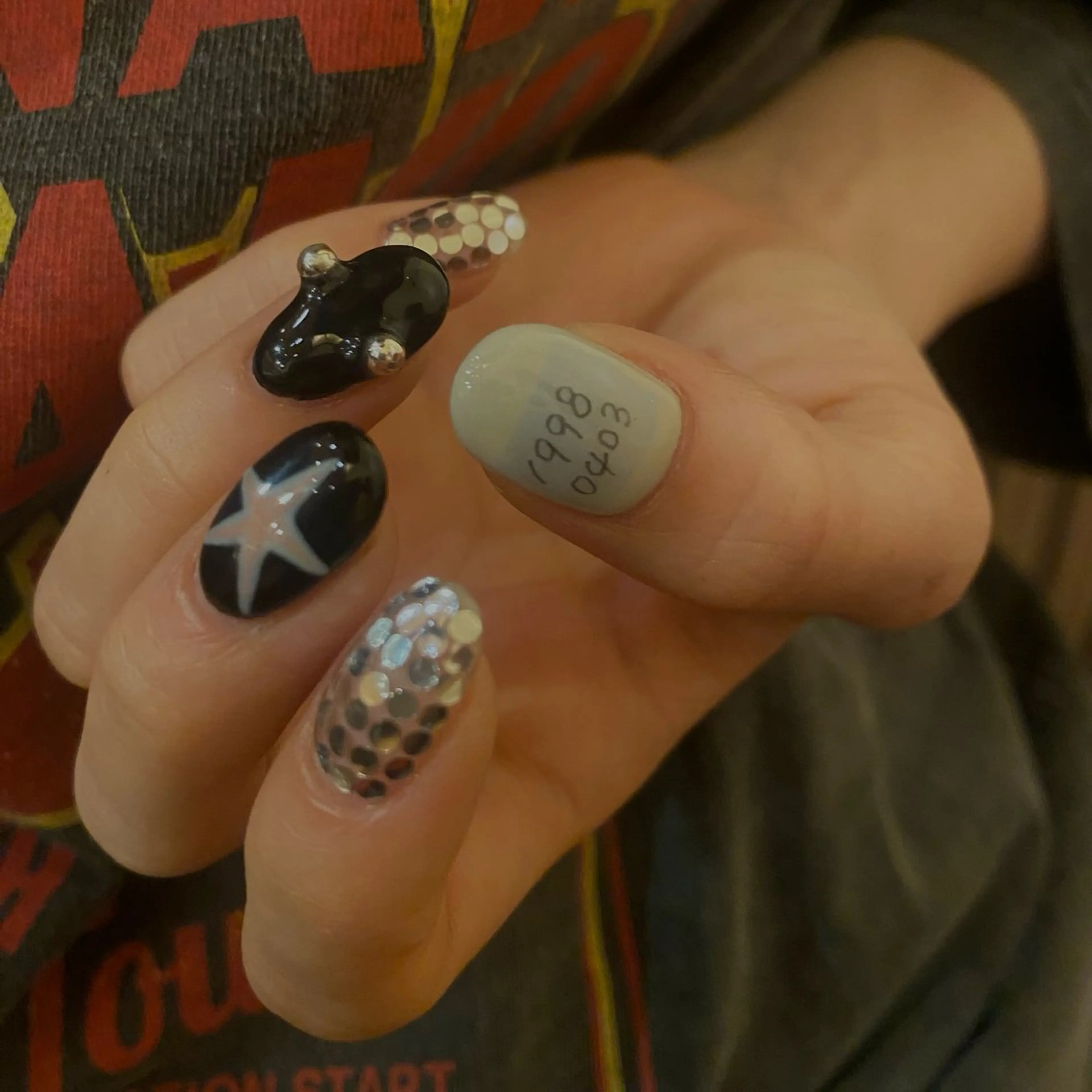 ネイル ハンドネイル 爪塗屋 さんのネイルデザイン