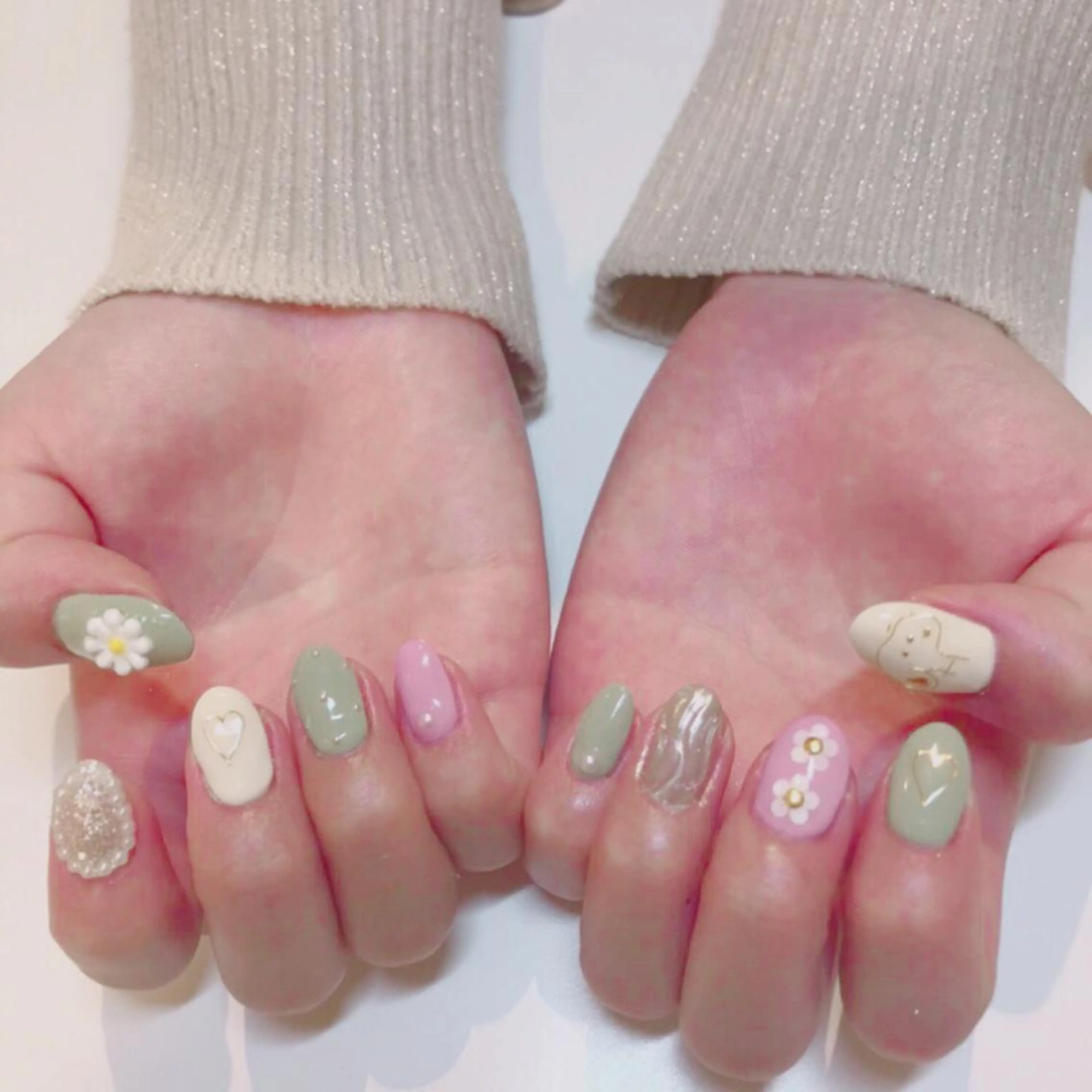 ネイル ハンドネイル 4/2ご予約 ◎ 本田 知美ꯁꯧのネイルデザイン