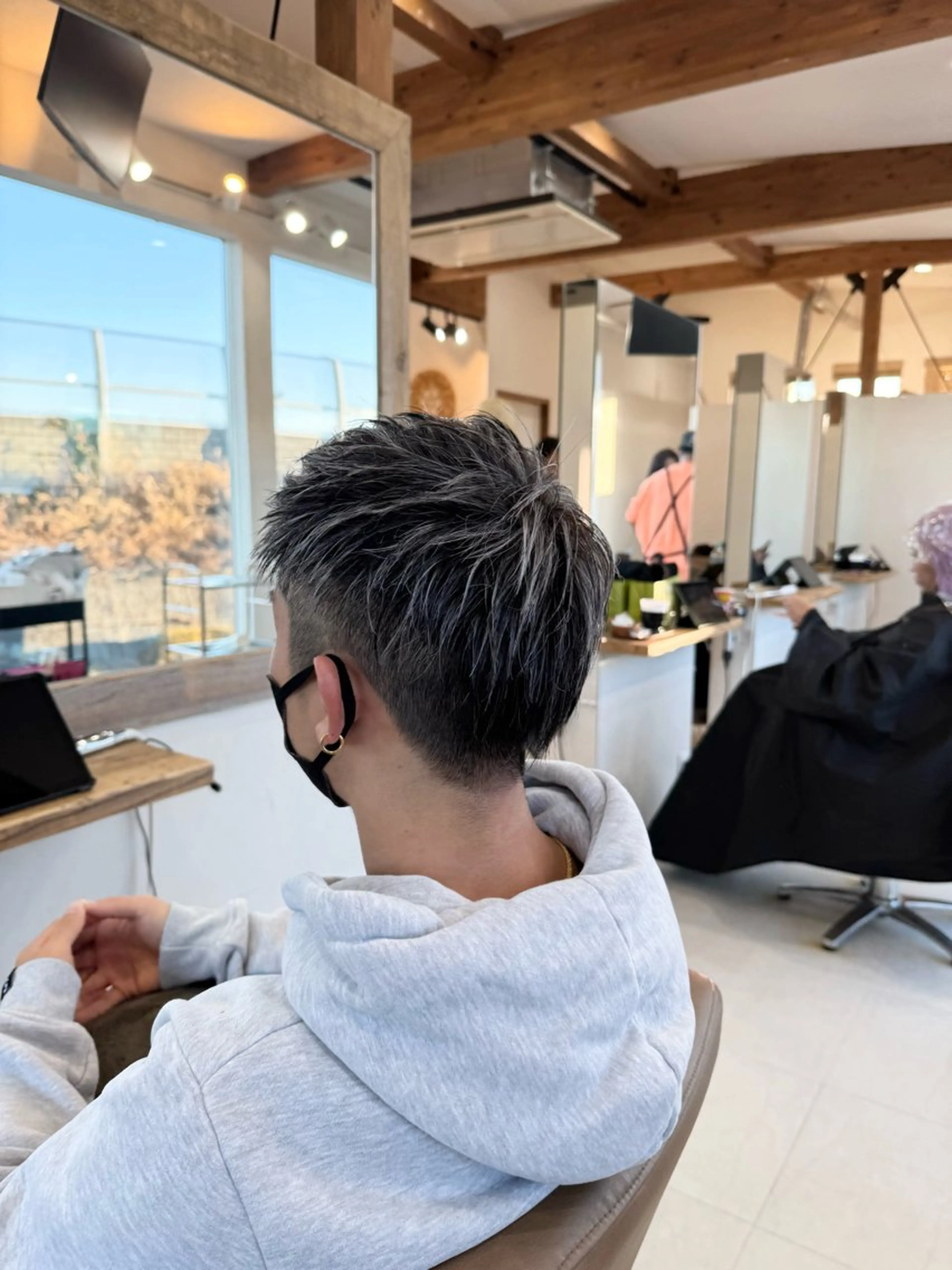 メンズ ヘアカラー 鈴木 妃帆未のヘアスタイル