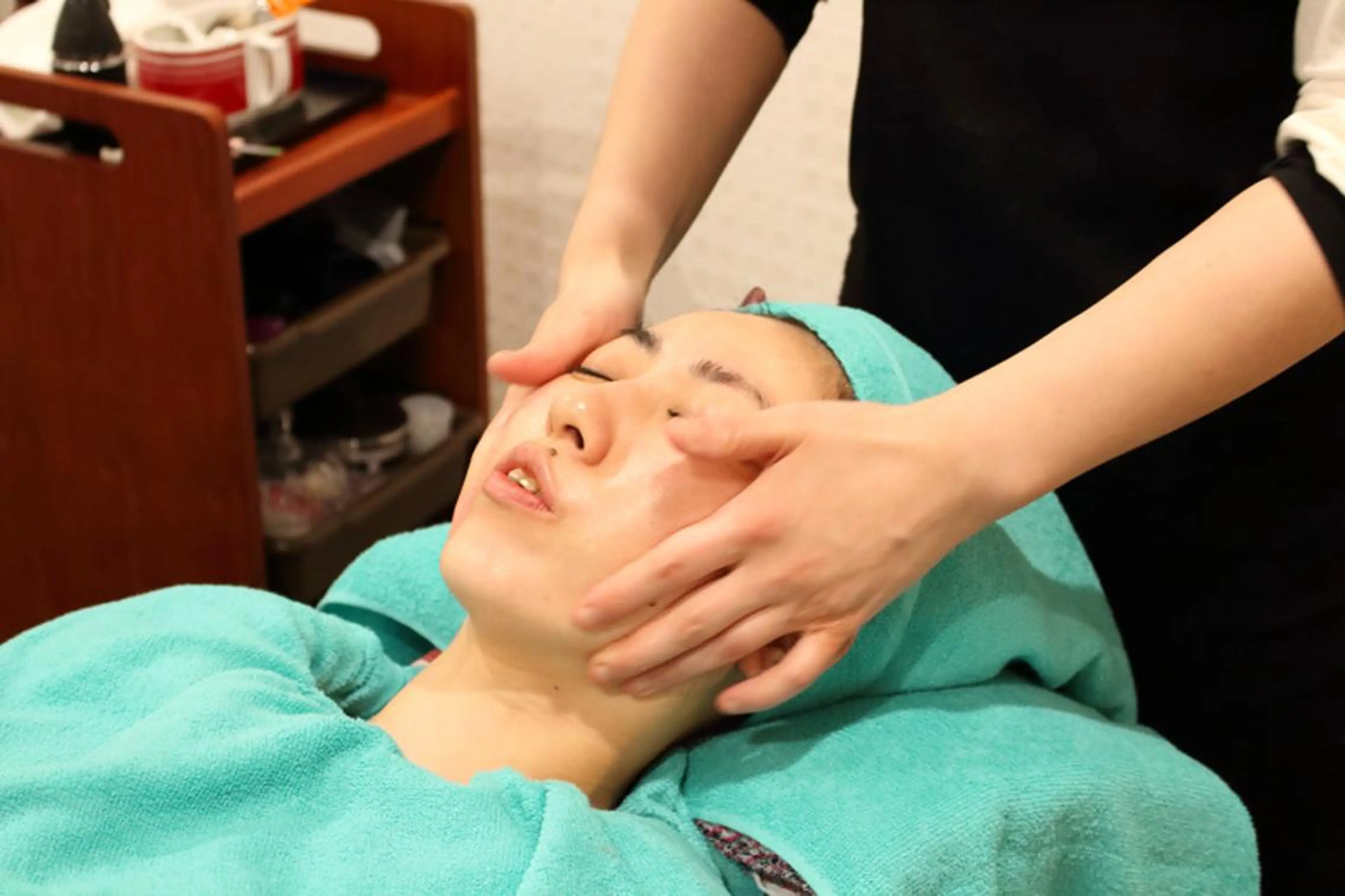 ヘアサロン オーファ予約係の眉毛・アイブロウイメージ