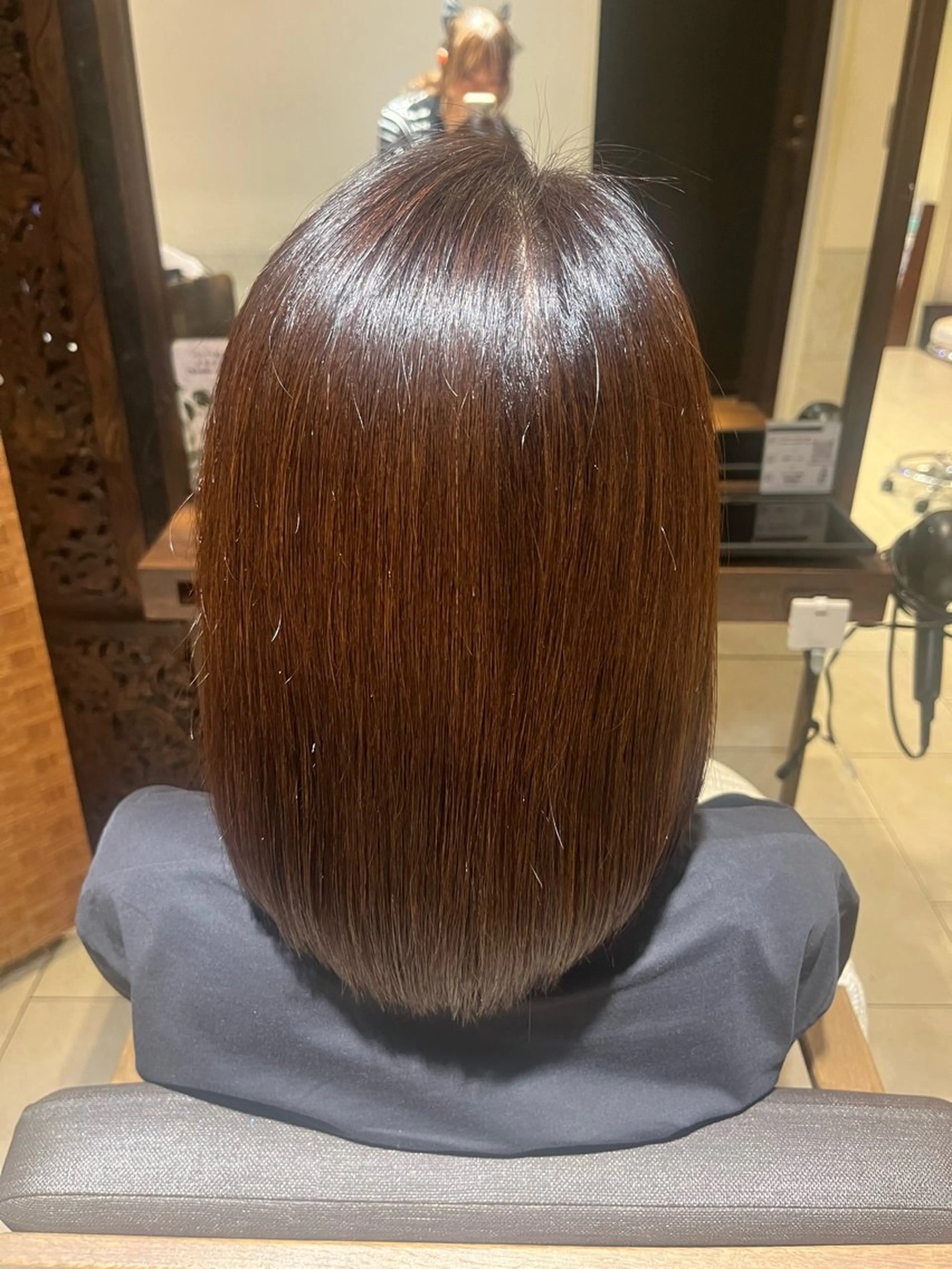 ミディアム カラー Aina🩶 縮毛/髪質改善🩶のヘアスタイル