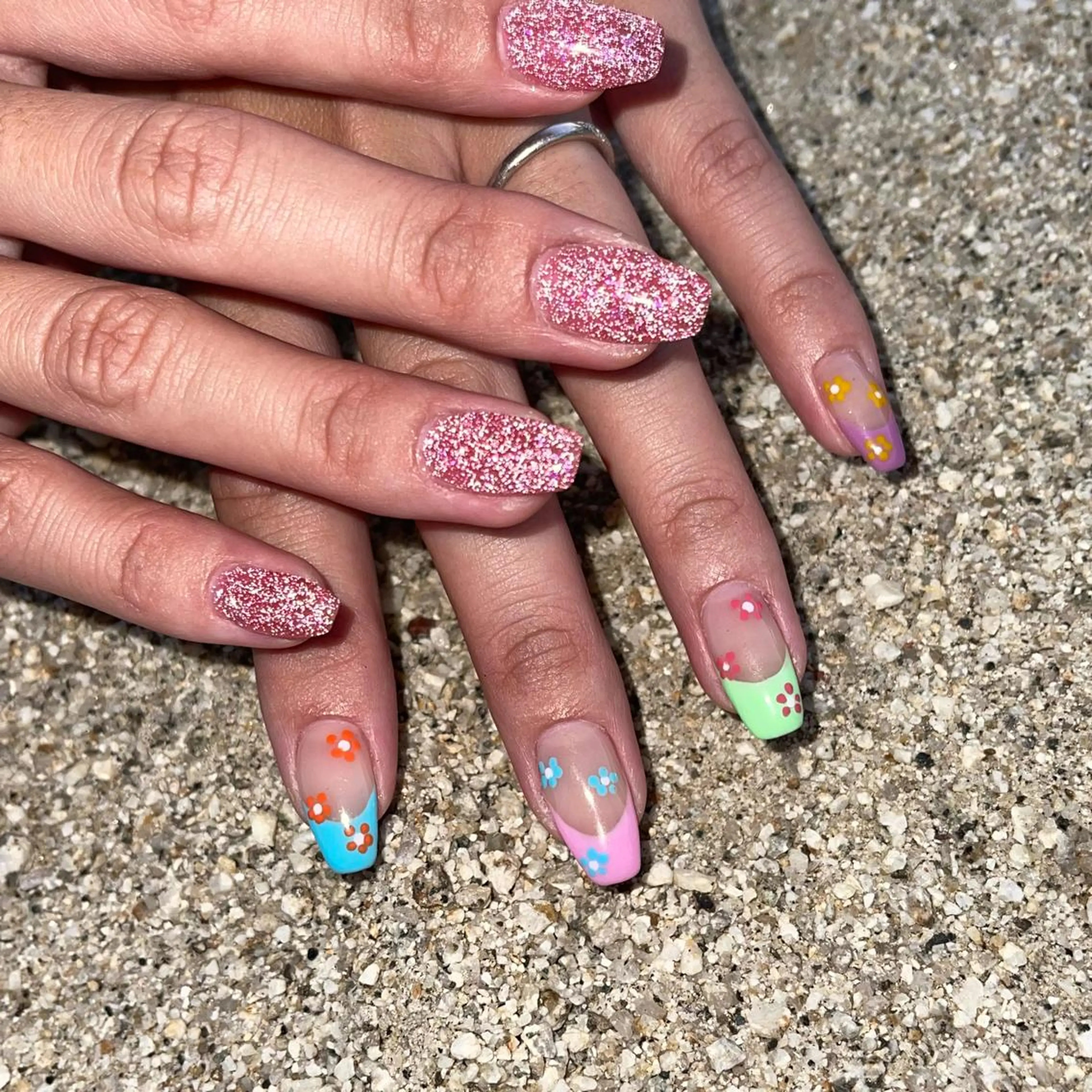 ネイル Laki nailのネイルデザイン