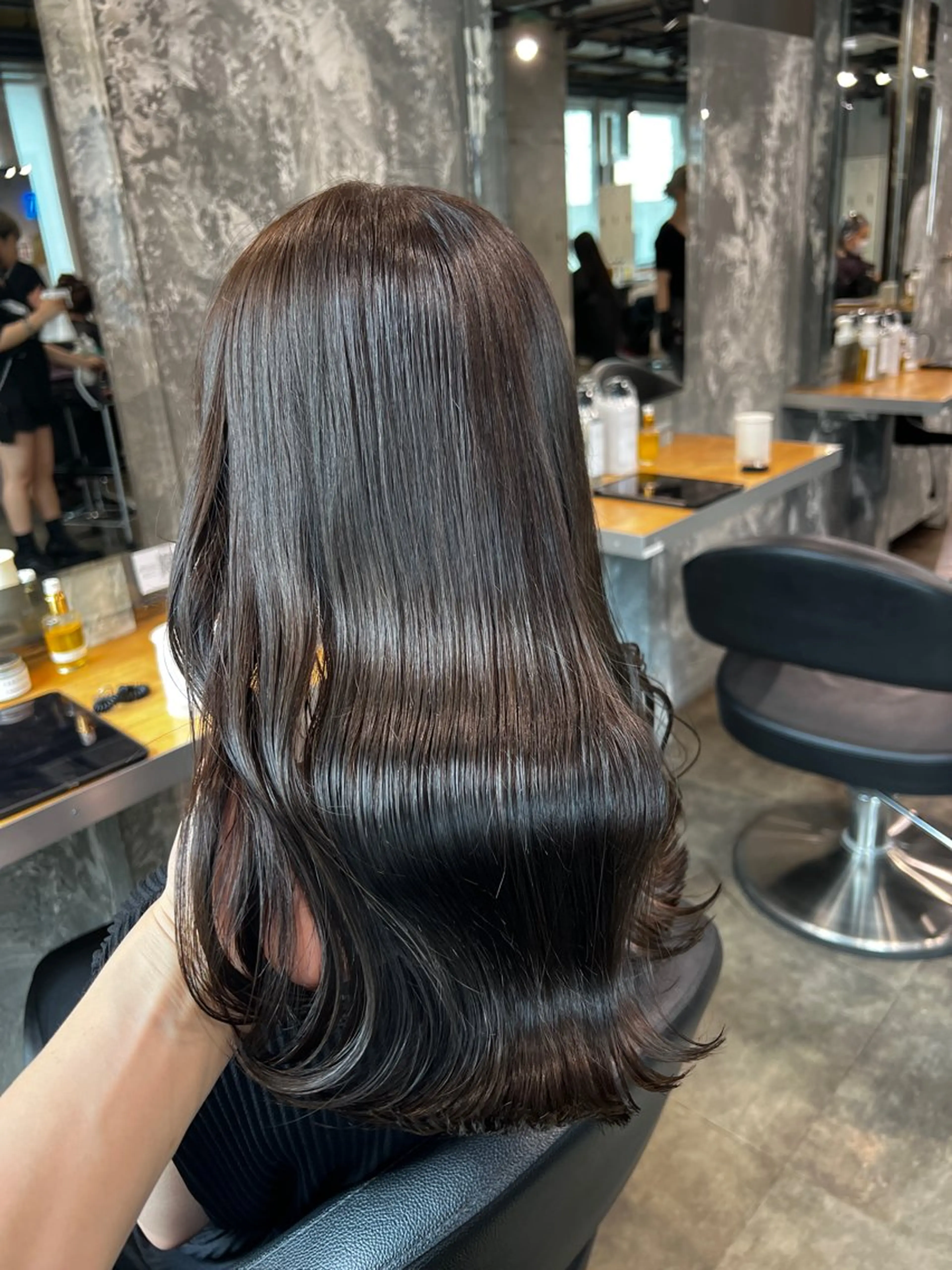 ミディアム カラー ヘアアレンジ ヘアカラー トリートメント ヘッドスパ ヘアセット 韓国風ベージュ🤎 赤みなし🌿横浜🤎のヘアスタイル