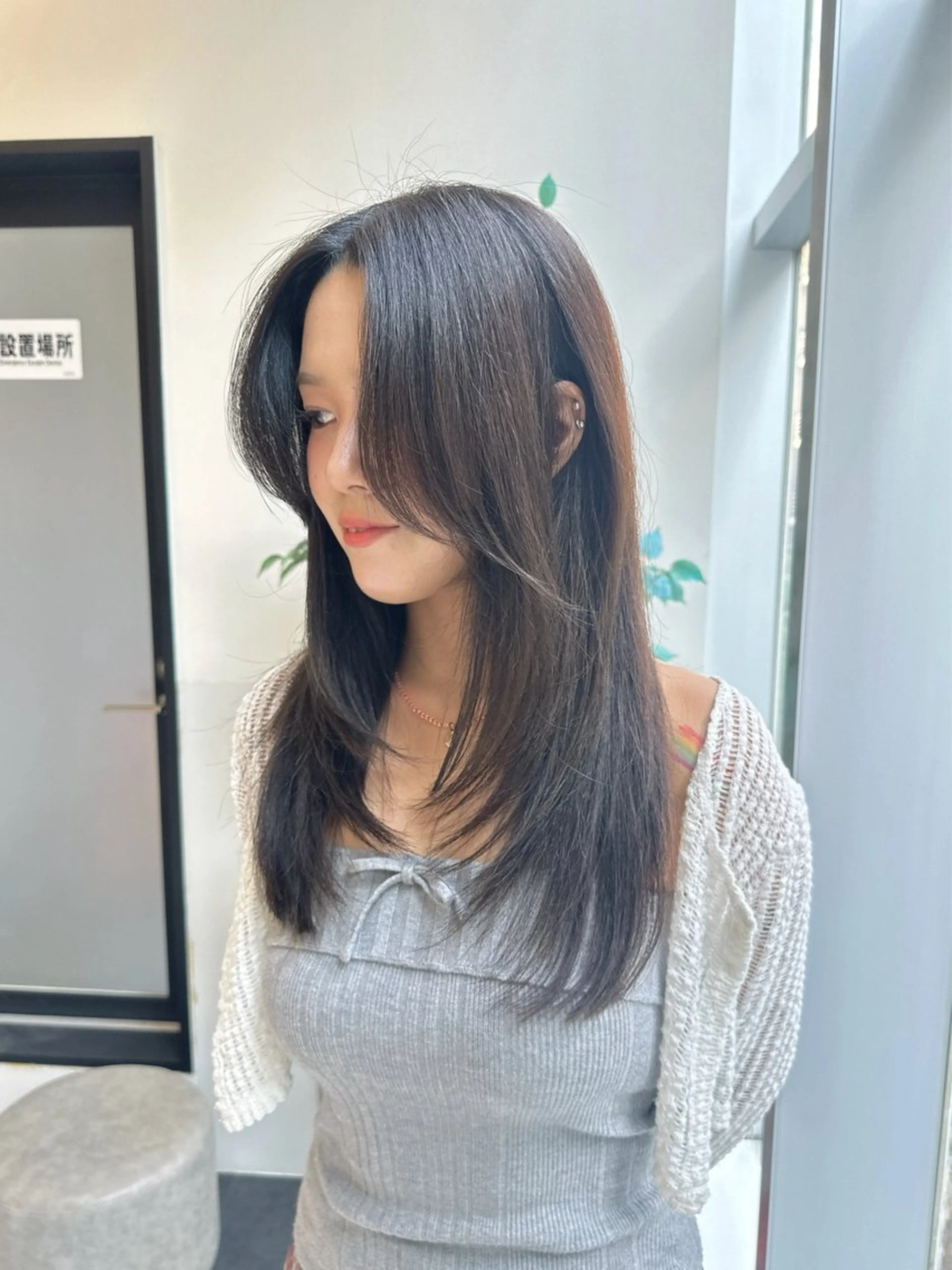 ロング カラー ブリーチ グレージュ ブリーチなしカラー カット ヘアカラー トリートメント 矢野 晃平のヘアスタイル