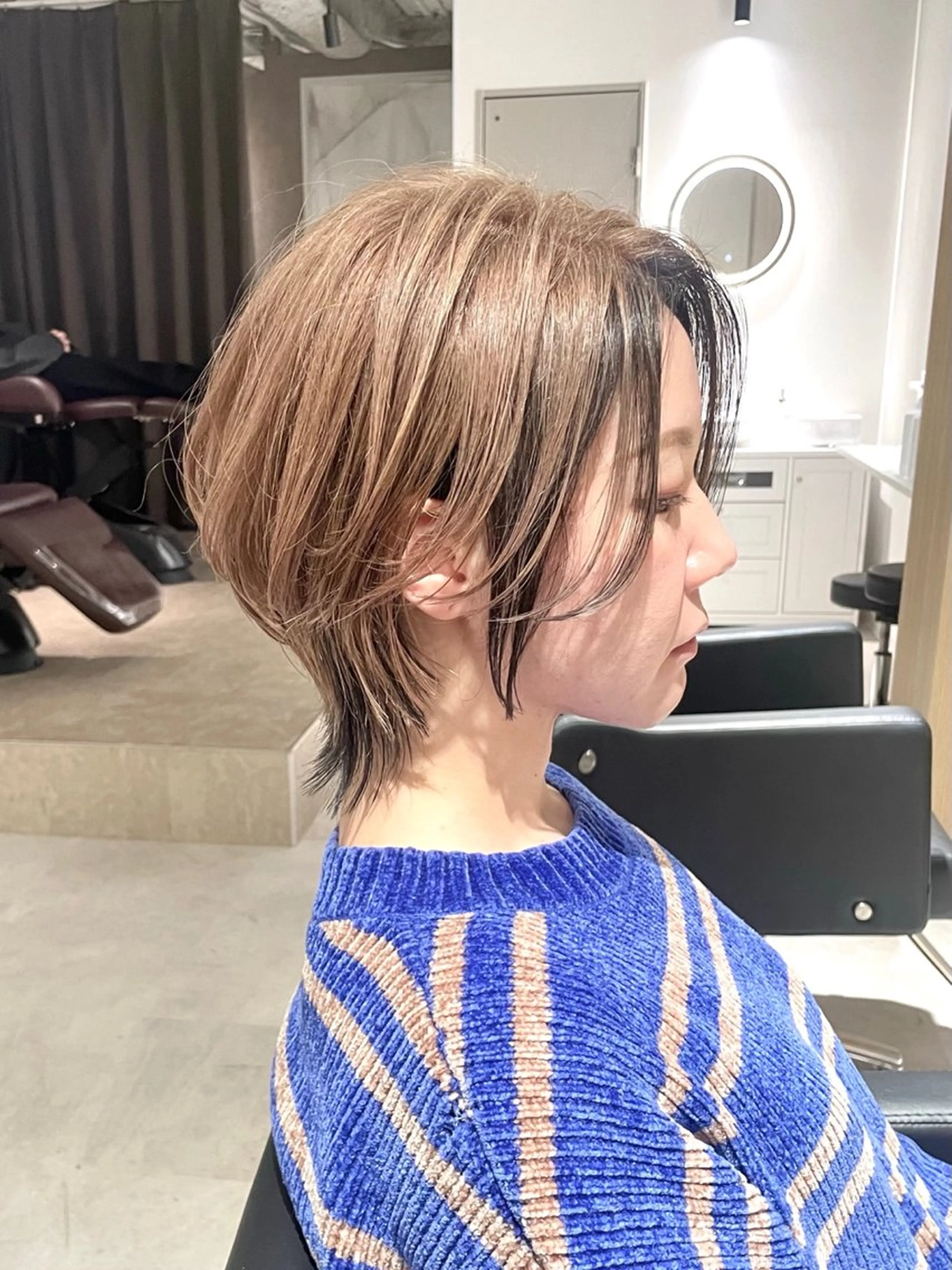 ショート カラー デザインカラー ハイトーンカラー ショートヘア ウルフカット カット ヘアカラー I's 山口 翔太のヘアスタイル