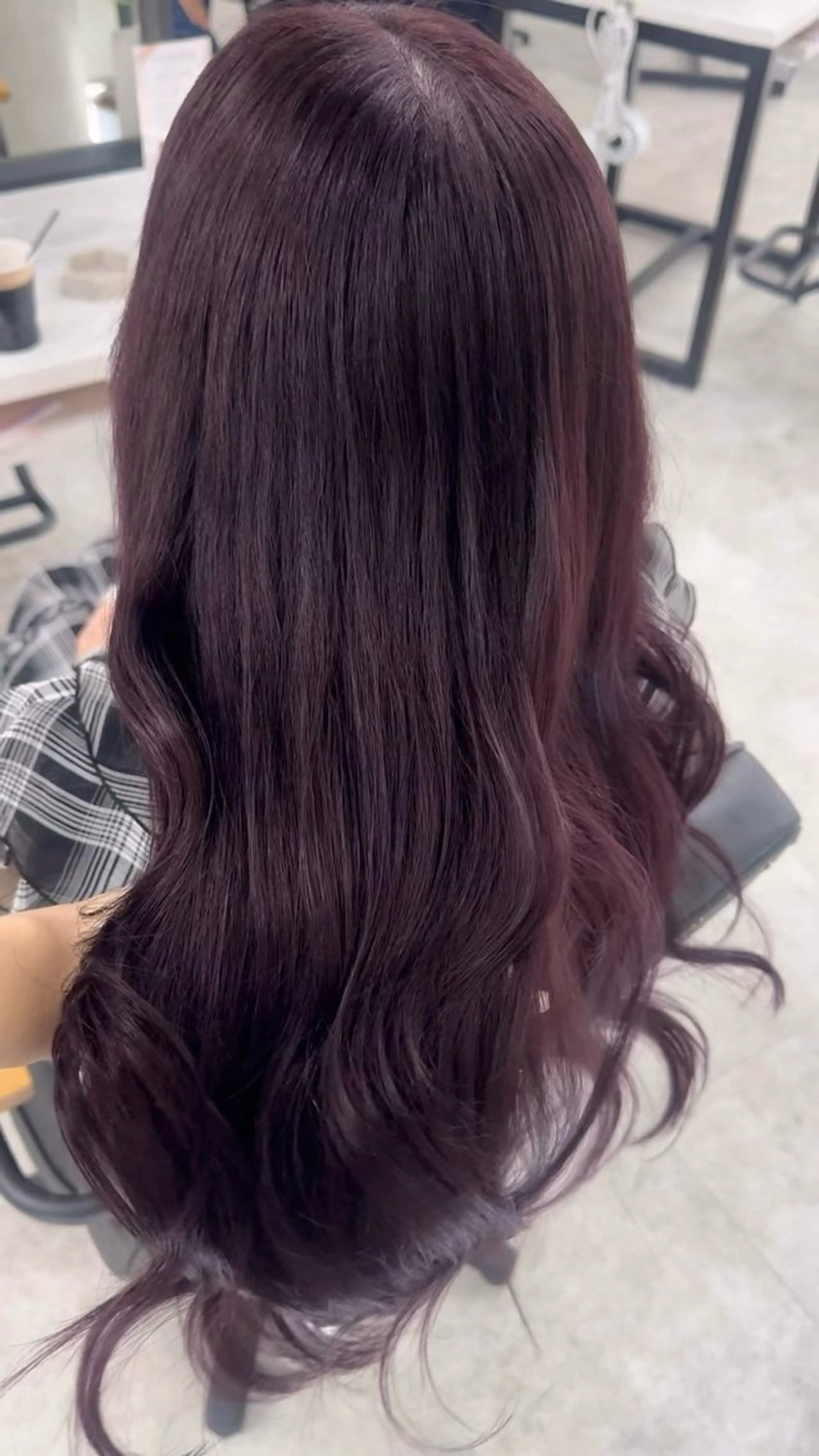 ロング カラー アッシュ アッシュブラウン ベージュカラー 黒髪 ブリーチ カット ヘアカラー トリートメント 赤み無し柔らかカラー 【梅田】madokaのヘアスタイル