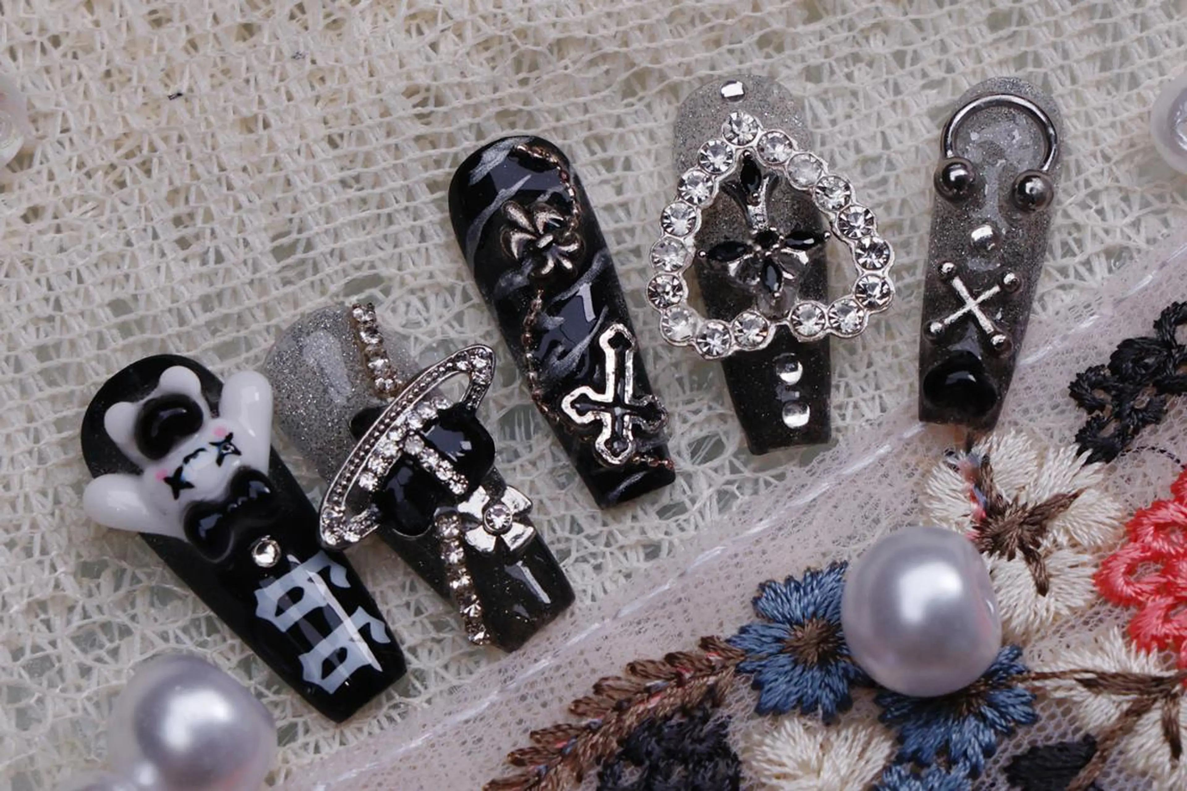 ネイル ハロウィン ロングネイル マグネットネイル スカルプネイル ネイルチップ Mss えりのネイルデザイン