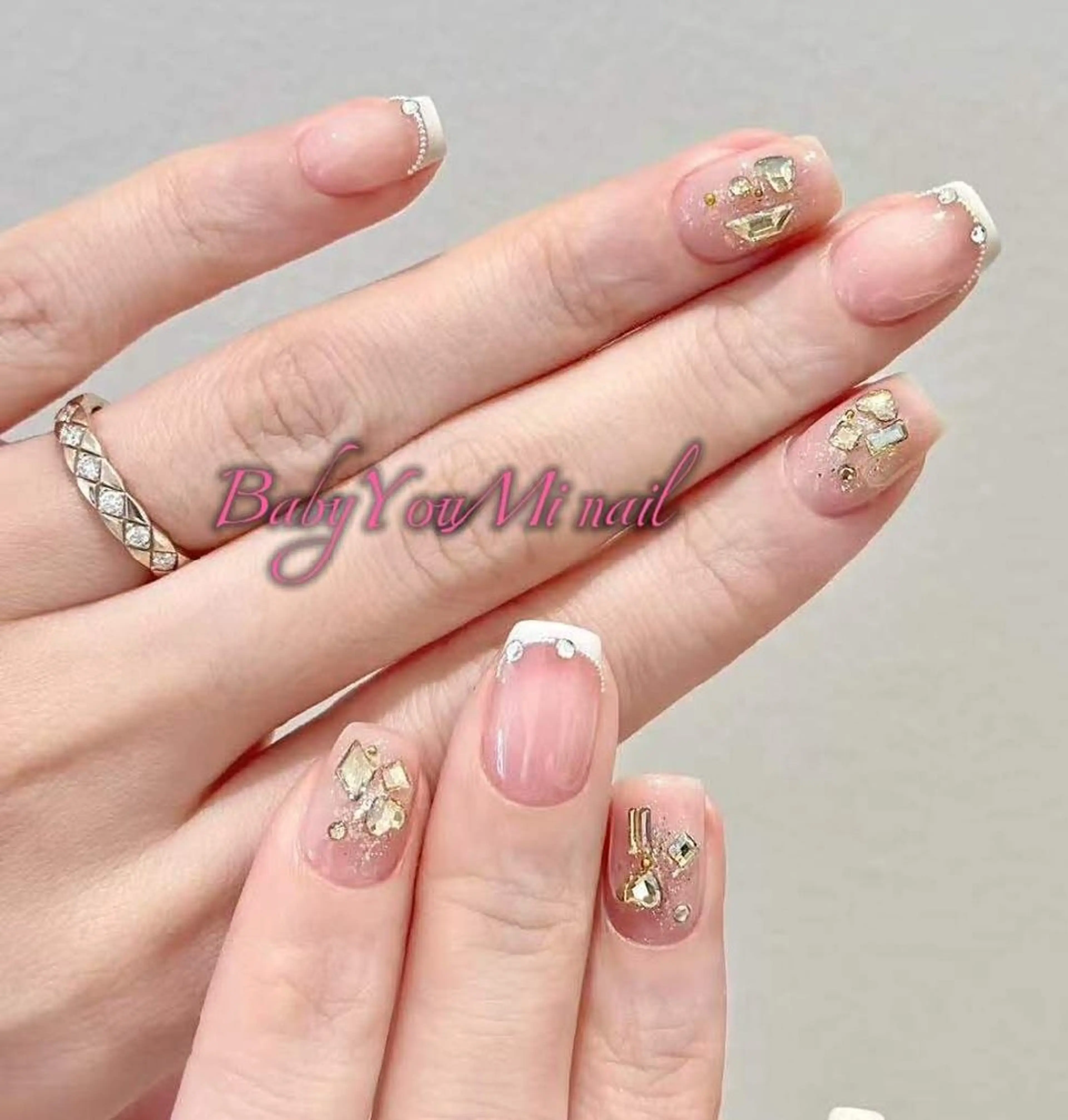 ネイル オーロラネイル フラワーネイル フットネイル フレンチネイル ジェルネイル ハンドネイル Oomiya 服部のネイルデザイン