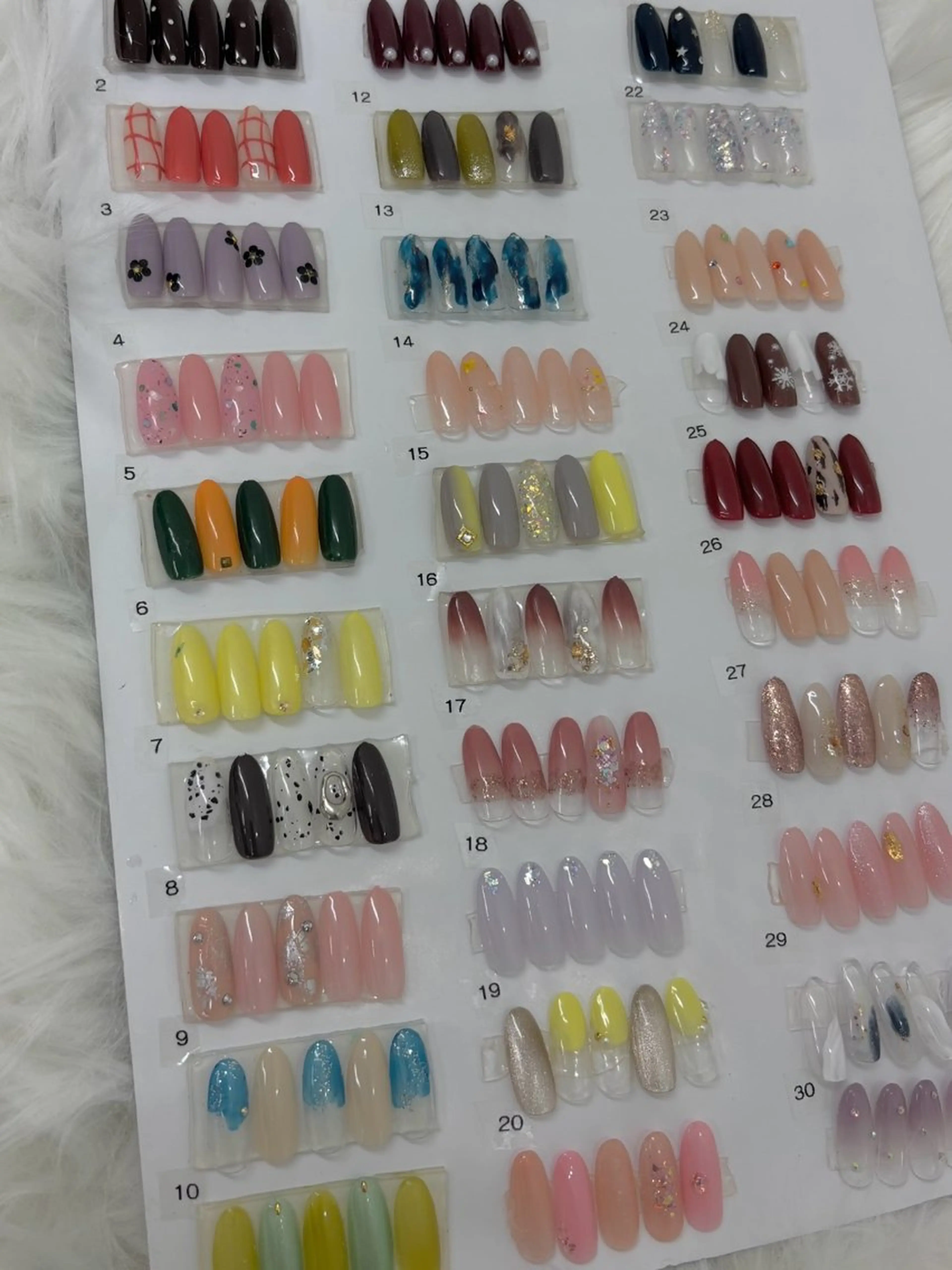 【ハンド】平日限定！30種類から選べる🌟定額制ネイル¥6900の写真