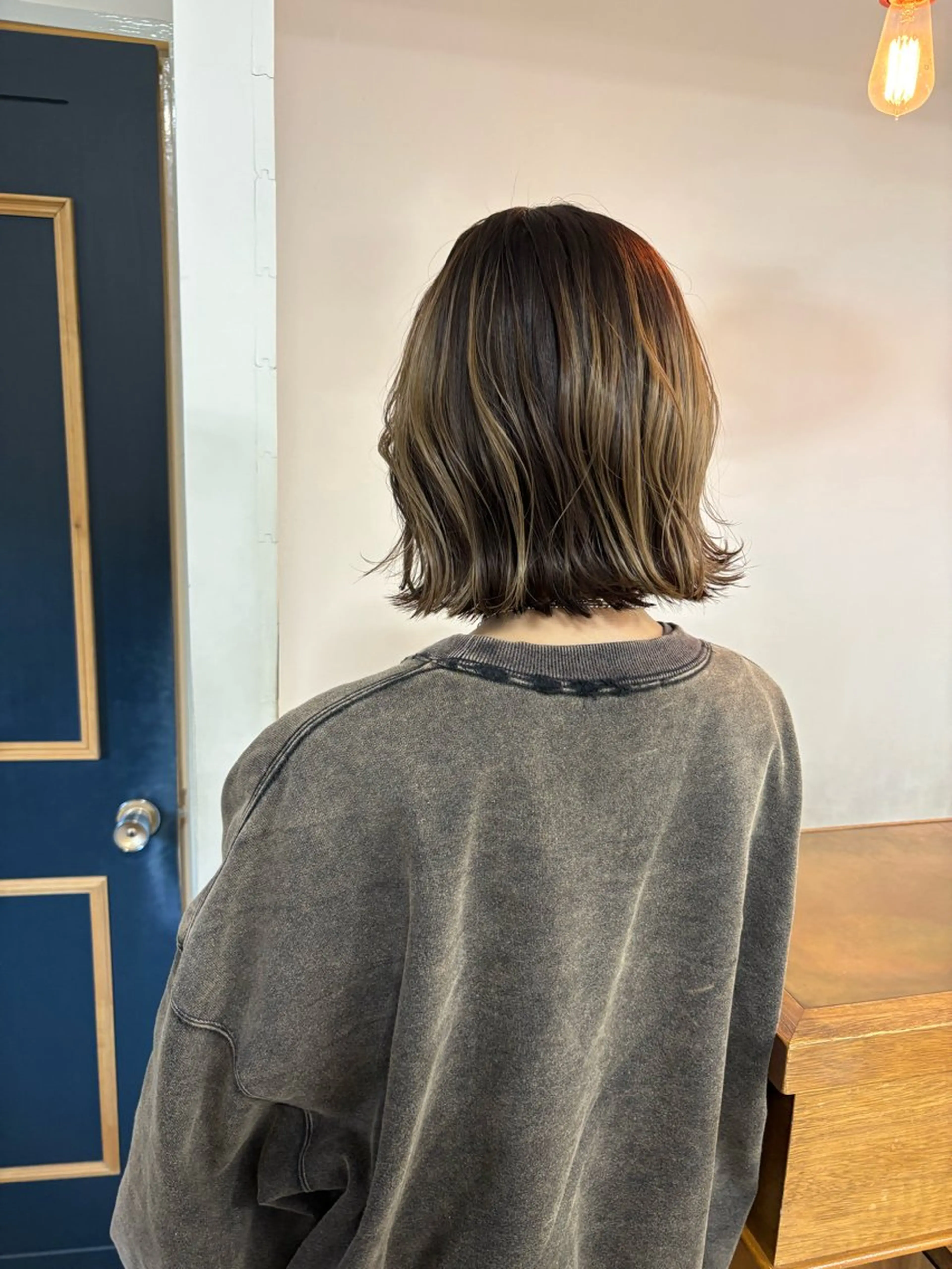 ミディアム ハイライト 外ハネヘア カット ヘアカラー トリートメント takada kohのヘアスタイル