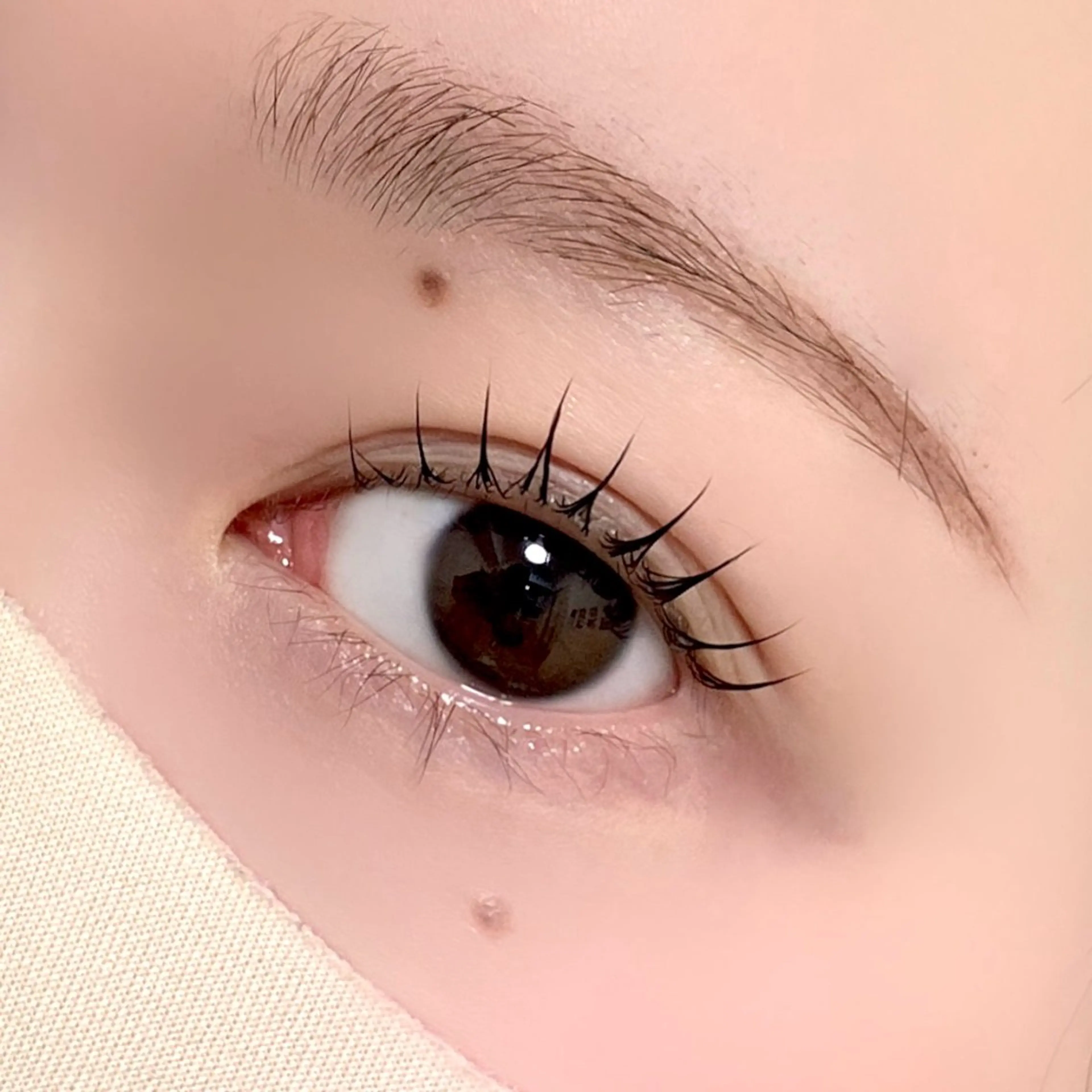 マツエク・マツパ 束感まつ毛 韓国風マツエク パリジェンヌラッシュリフト まつげパーマ 一重×まつ毛パーマ 束感まつげ｜ユキ 高評価｜堀江のマツエク・マツパデザイン