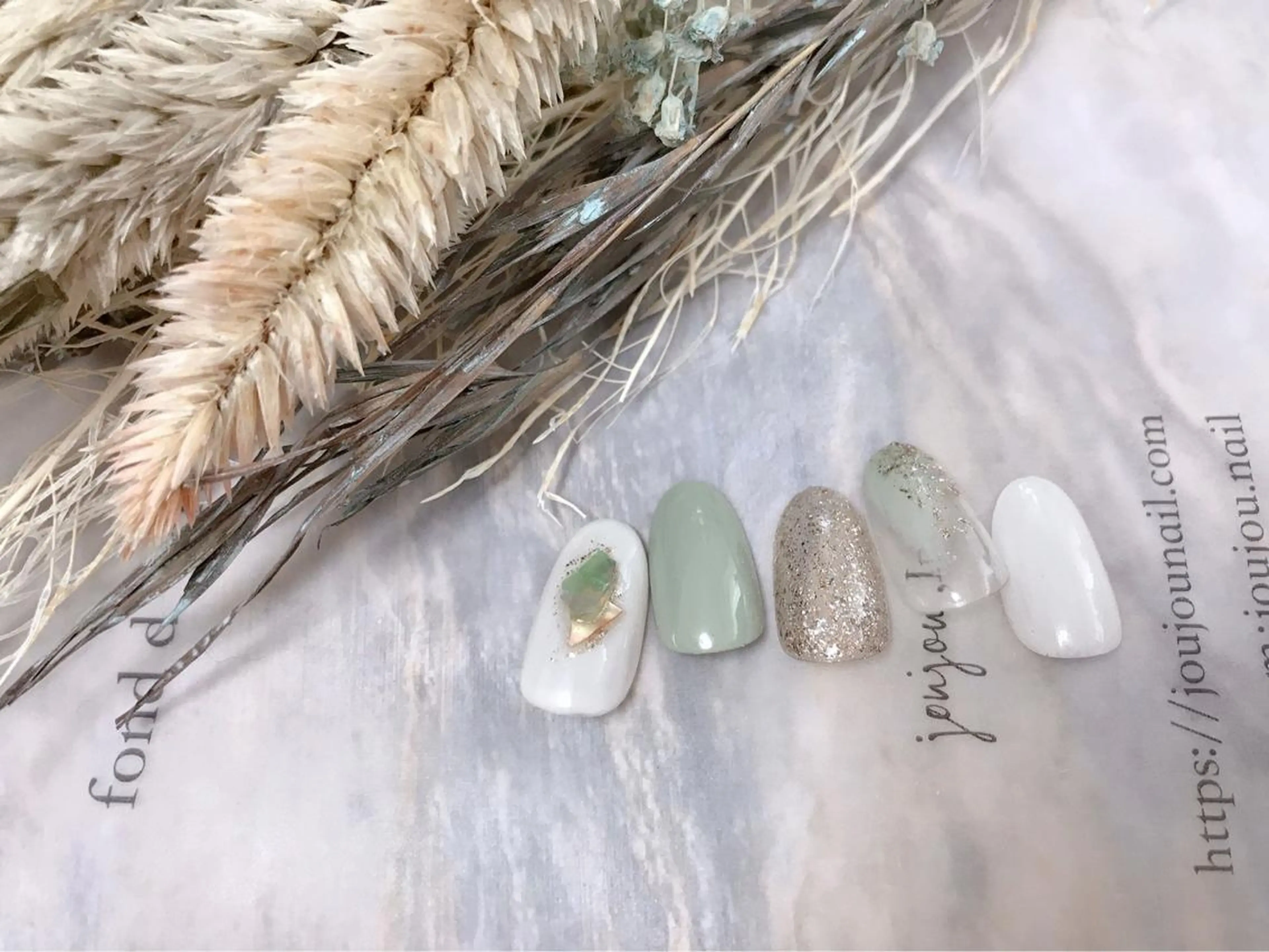 ネイル mogunail &blowのネイルデザイン