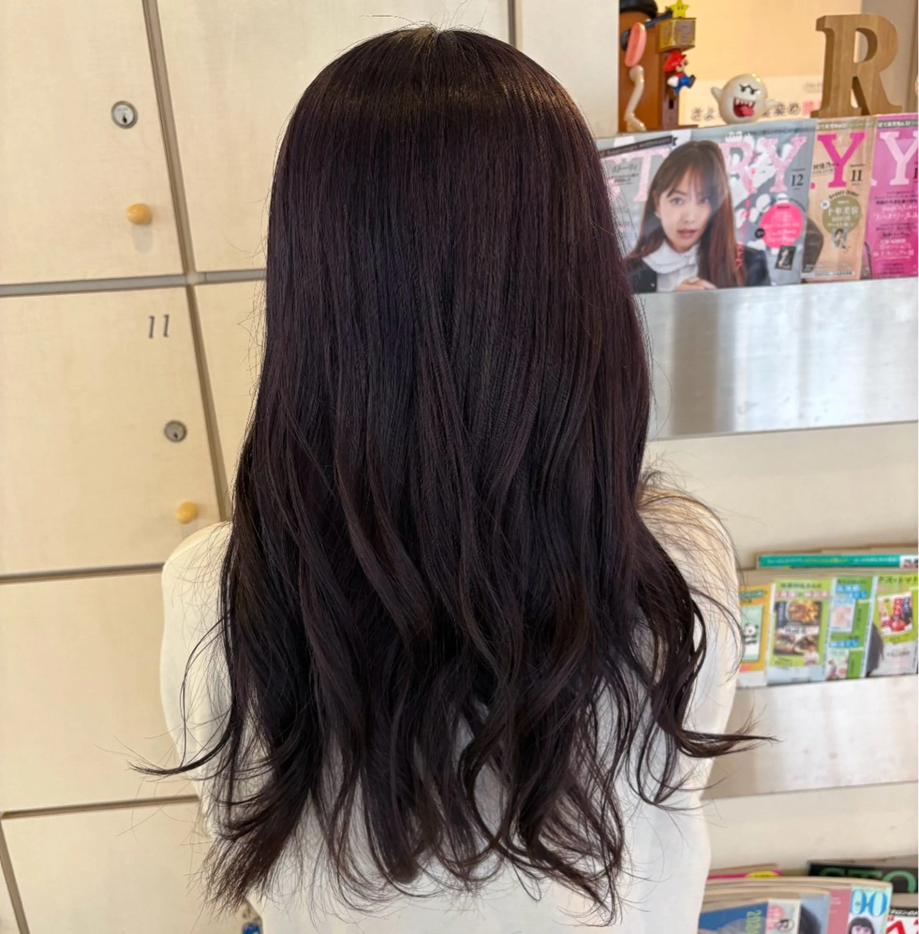 ロング カラー ブリーチ ラベンダーカラー ヘアカラー 小森 永のヘアスタイル