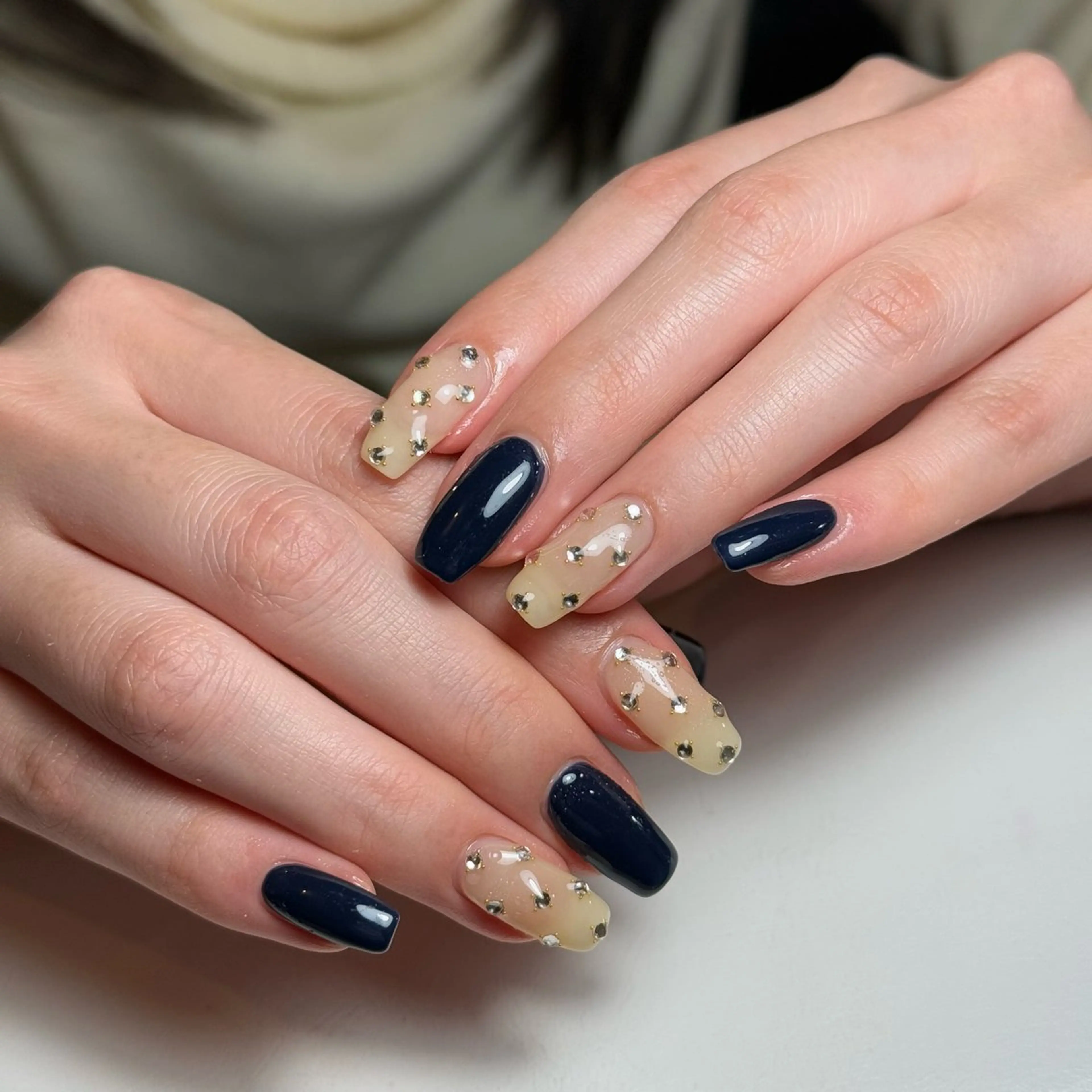 ネイル チークネイル フレンチネイル グラデーション キラキラネイル 韓国ネイル ハンドネイル Risa_ Nailのネイルデザイン
