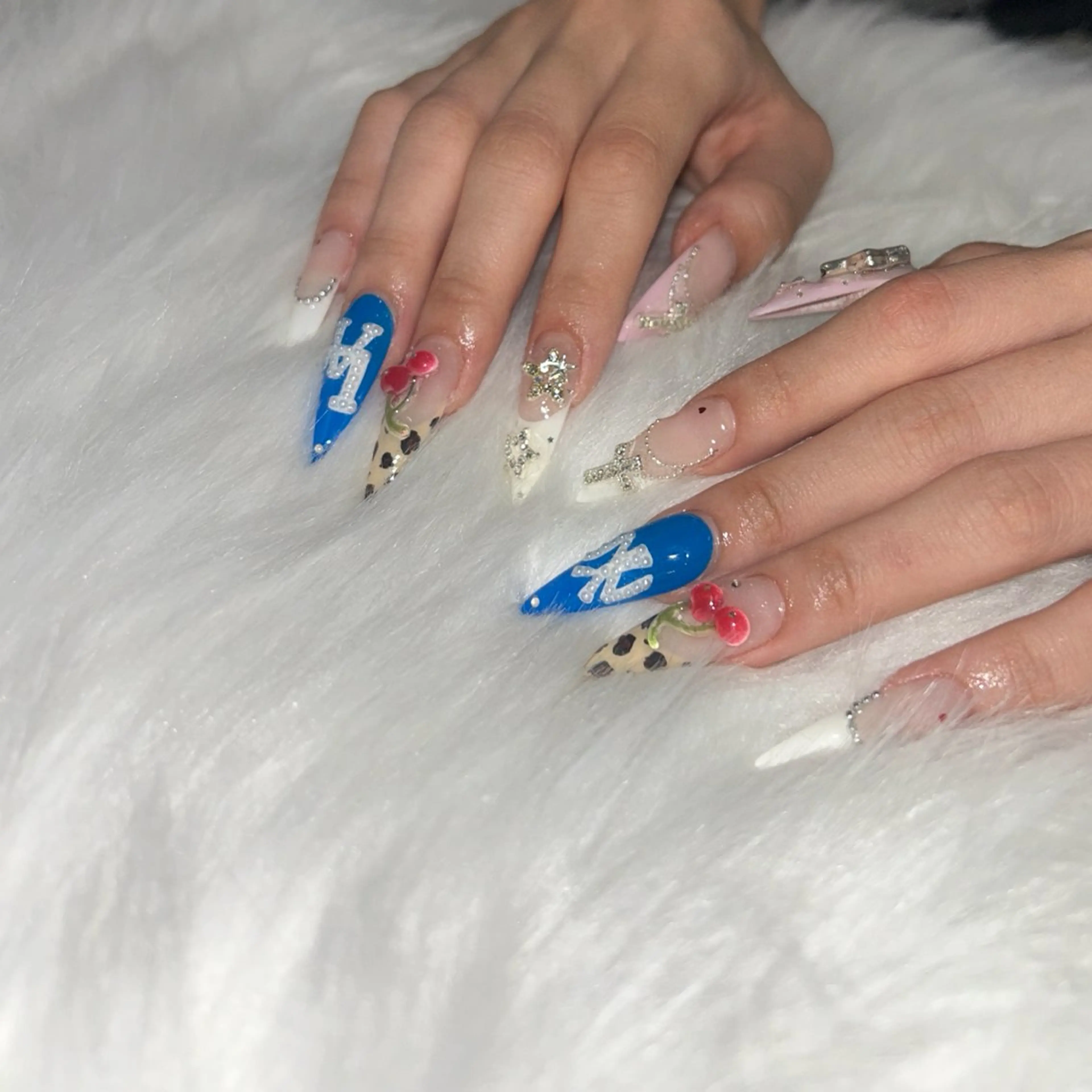 ネイル MODA MANAMIᵕ̈のネイルデザイン