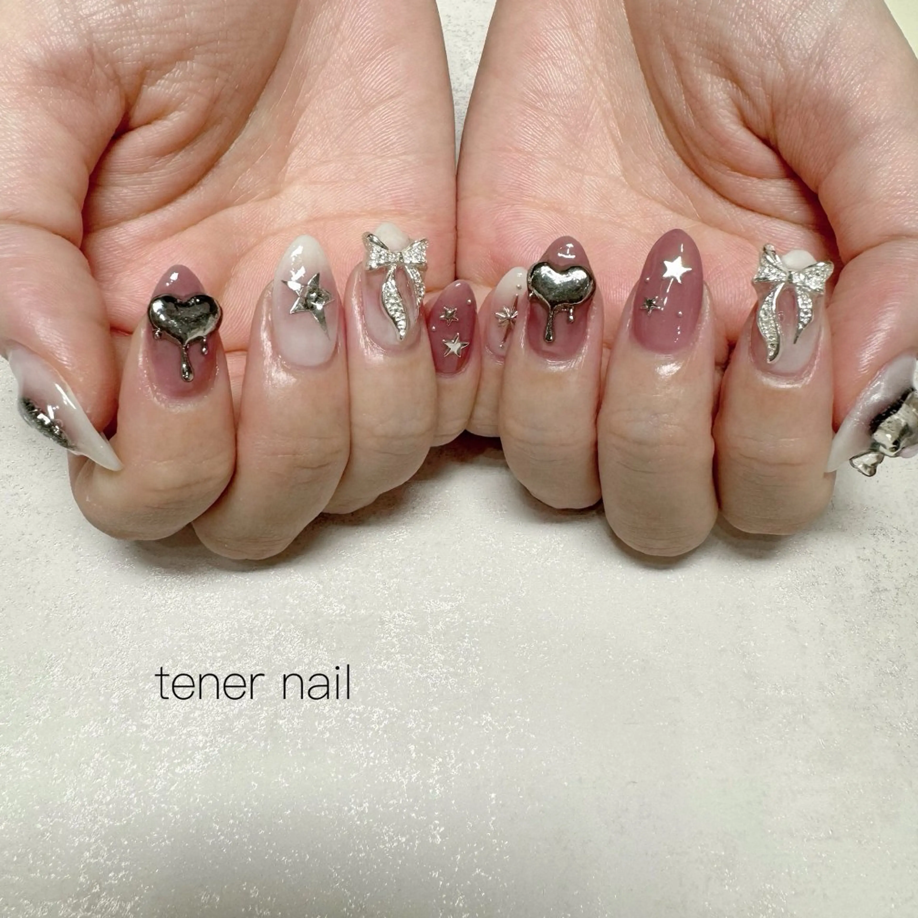 ネイル シルバー ハンドネイル テネルネイル tener nailのネイルデザイン