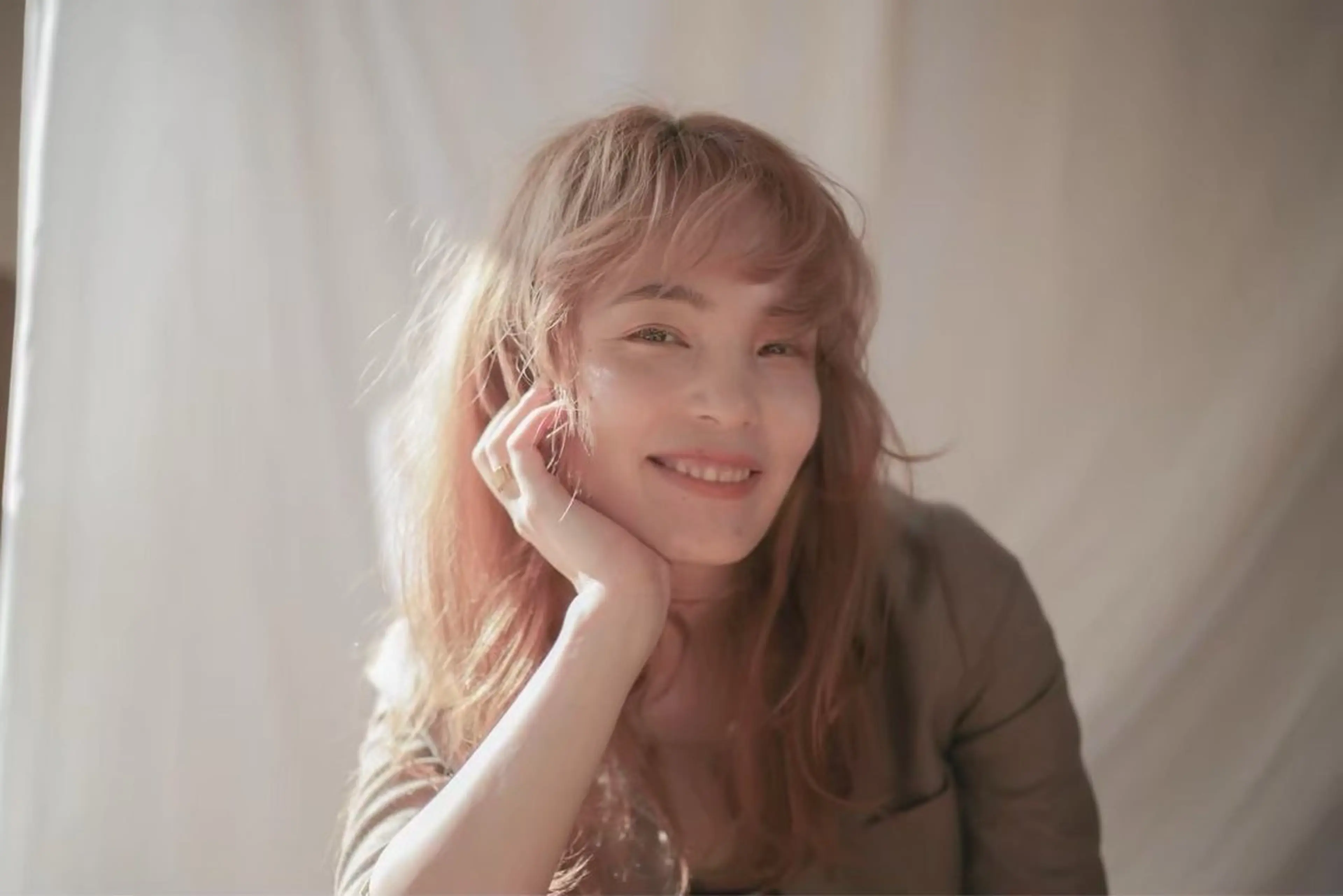 ロング カラー 🩷愛咲🩷レイヤー /透明感カラーのヘアスタイル