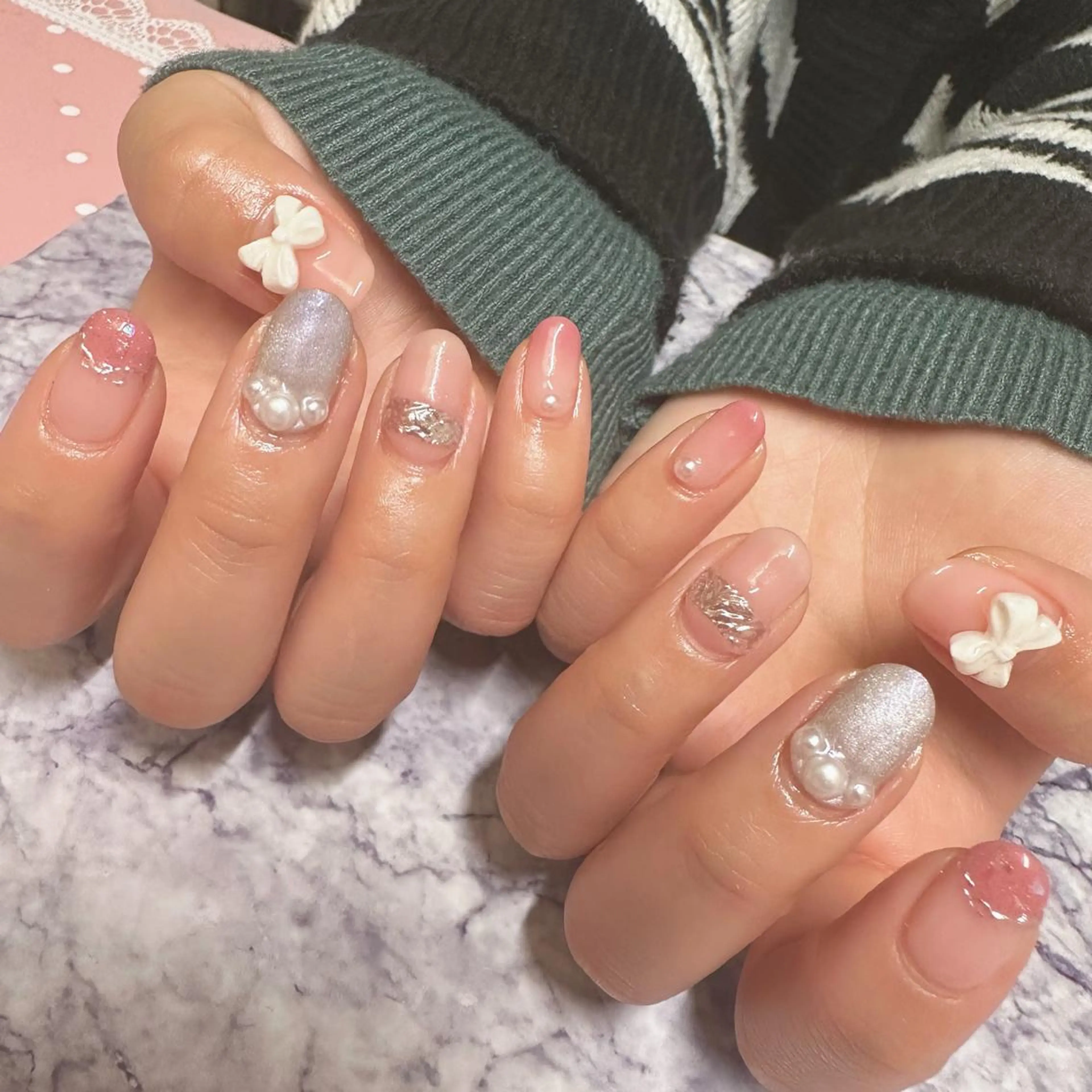 ネイル ガーリー ハンドネイル Pretzels🥨 【プレッツェル】ミウのネイルデザイン