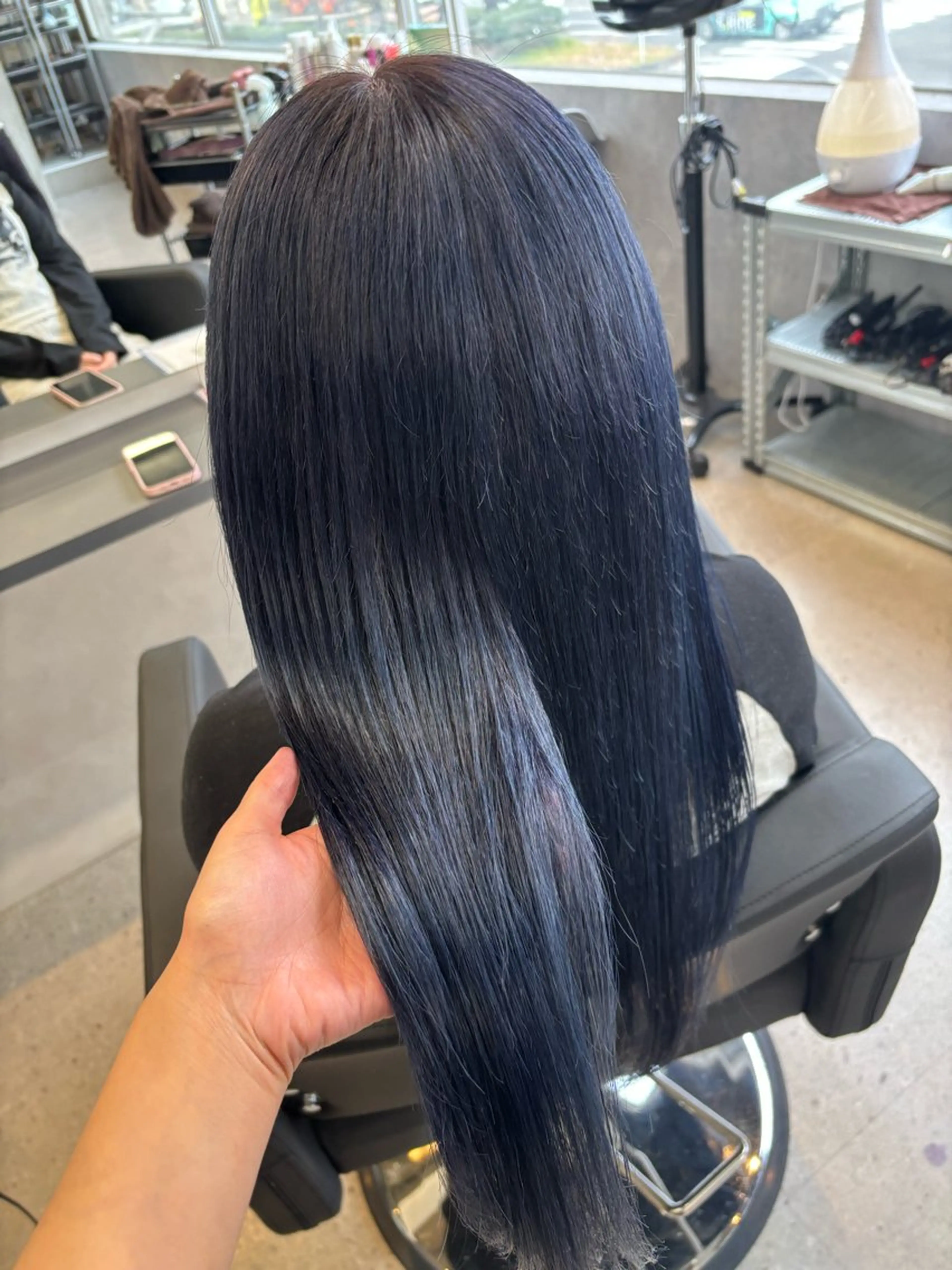 カラー ブルーカラー チサト🍨/仙台 /縮毛矯正🪄🫧のヘアスタイル