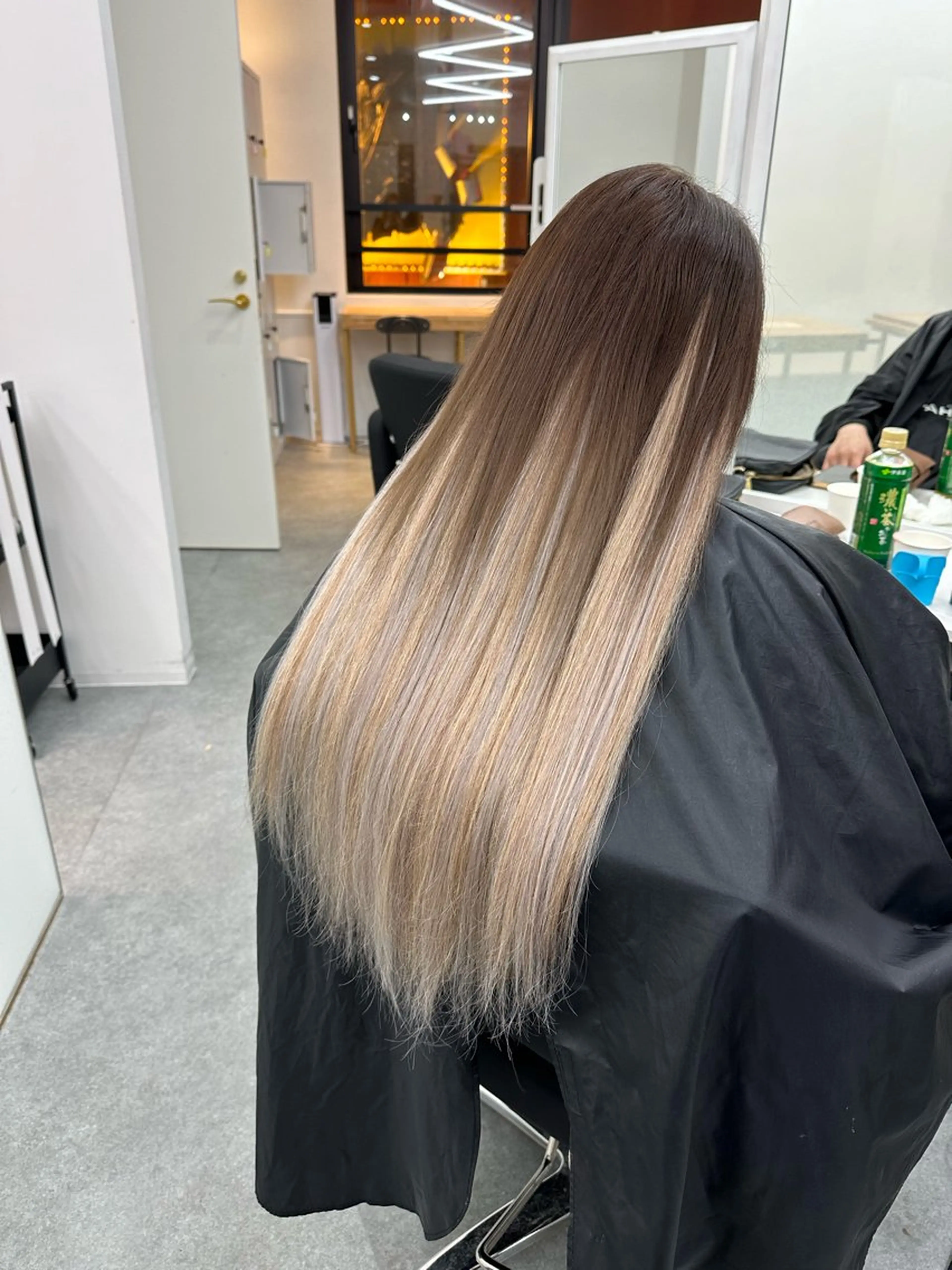 ロング エクステ エクステ 韓国ヘア×ハイトーン AYA💫のヘアスタイル