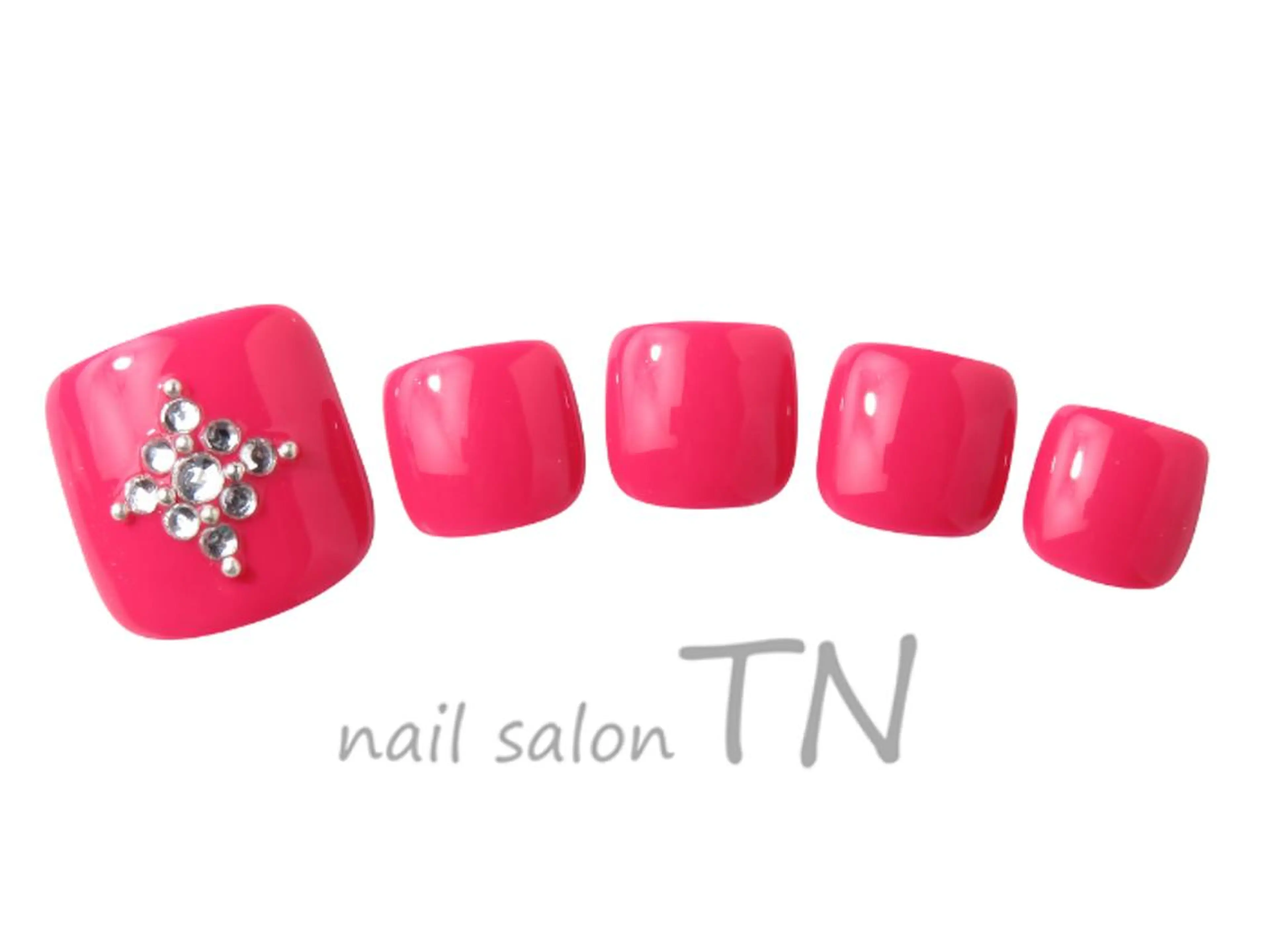 ネイル 寺嶋 ひなのネイルデザイン