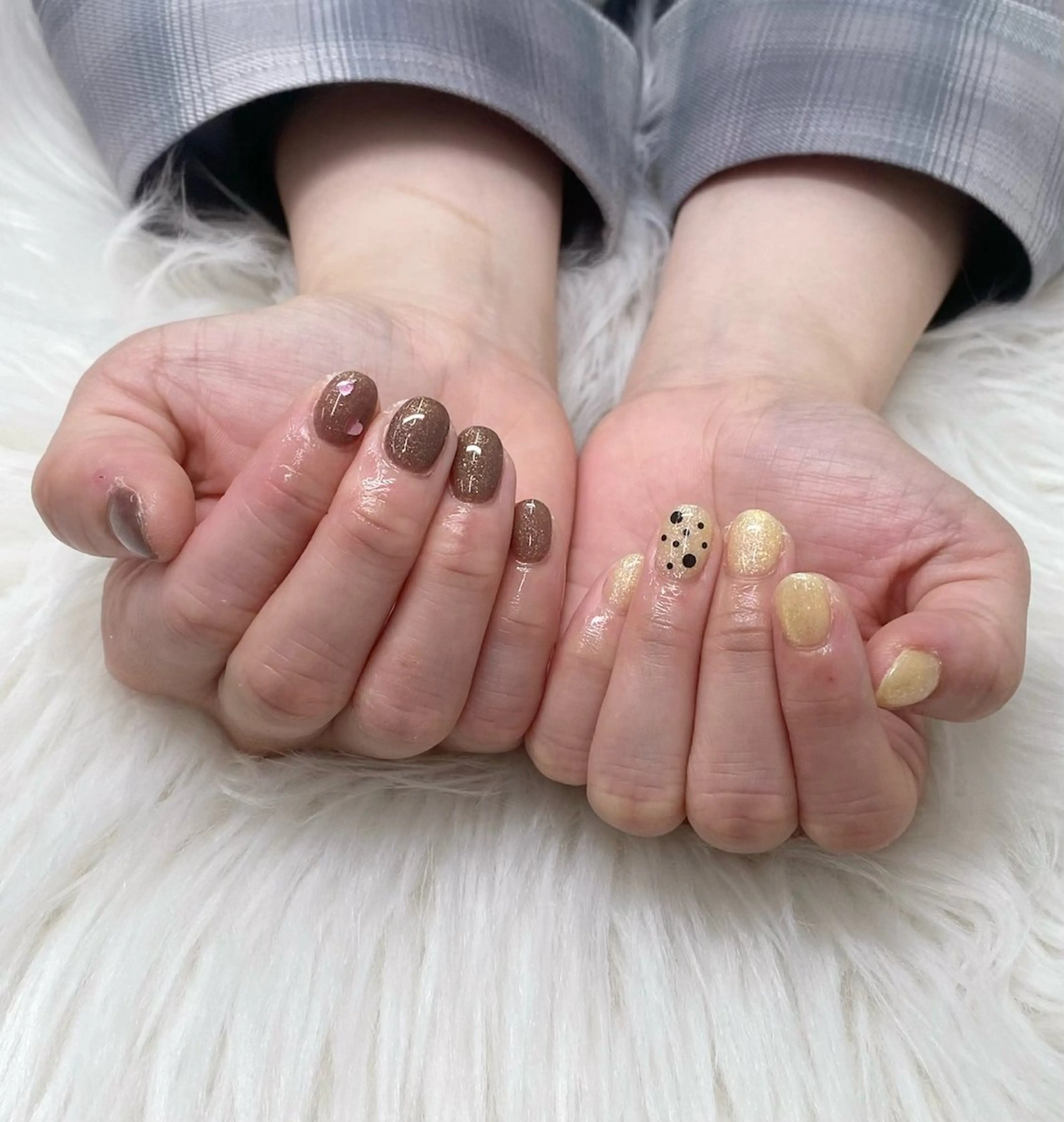 ネイル ブラウン ラメ(グリッター) 黄色 ハンドネイル エリクサーネイル池袋 小川のネイルデザイン