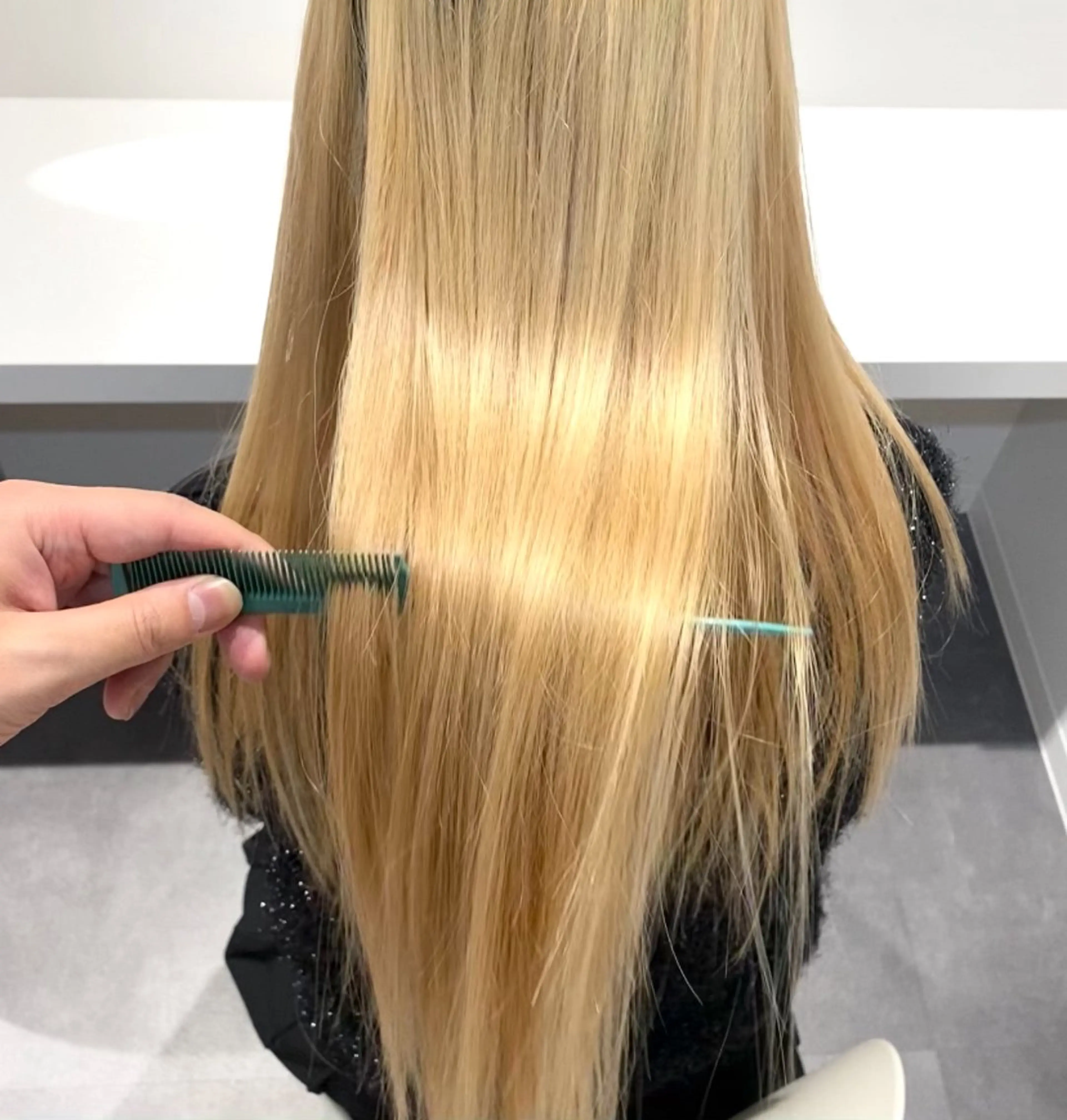 ミディアム カラー ブリーチ トリートメント 絹髪質感TR💫 レイヤーカット/熊澤のヘアスタイル