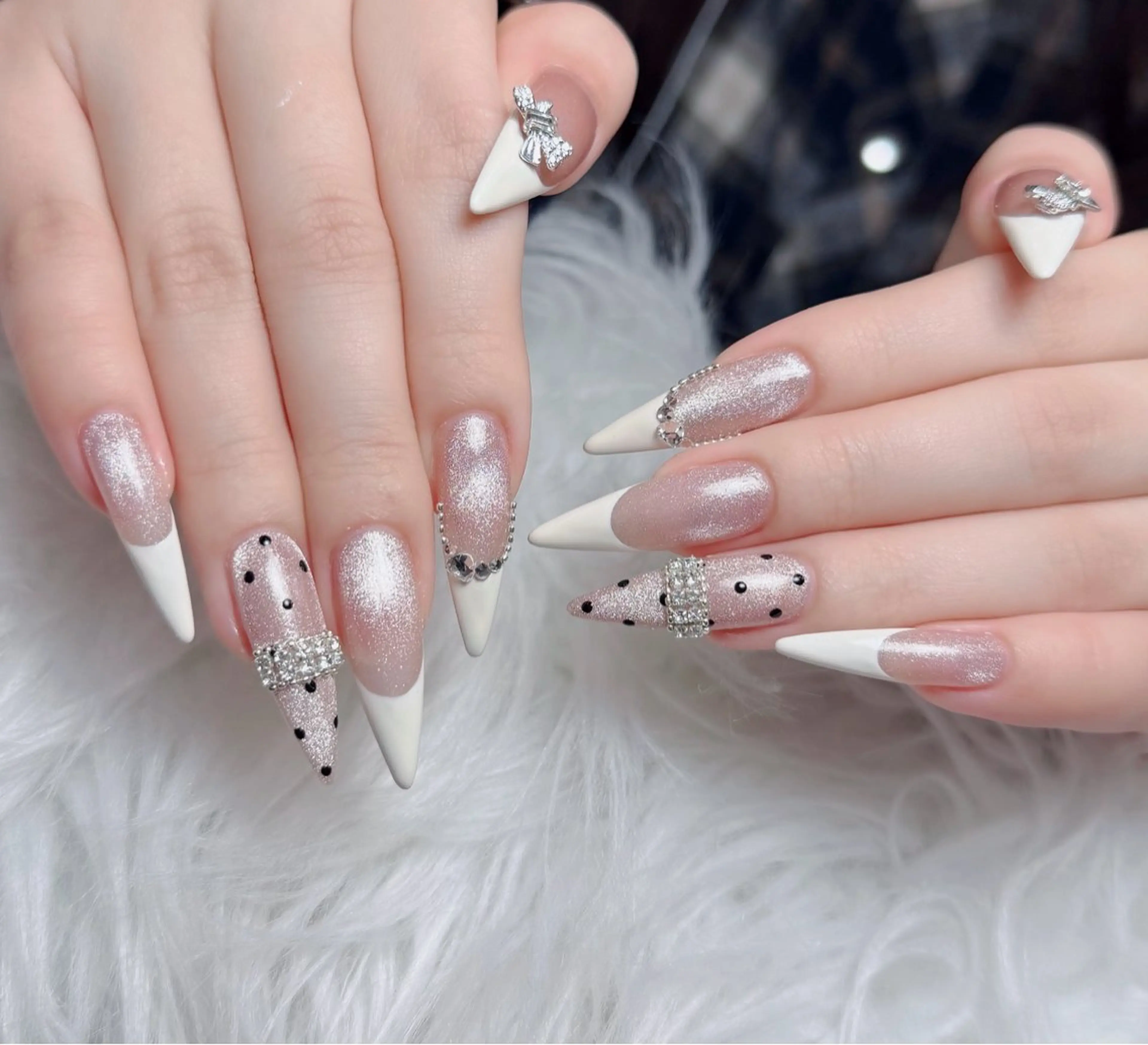 ネイル アートネイル 長さ出し 韓国ネイル マグネットネイル 持ち込み ハンドネイル Lenie Nail Salonのネイルデザイン