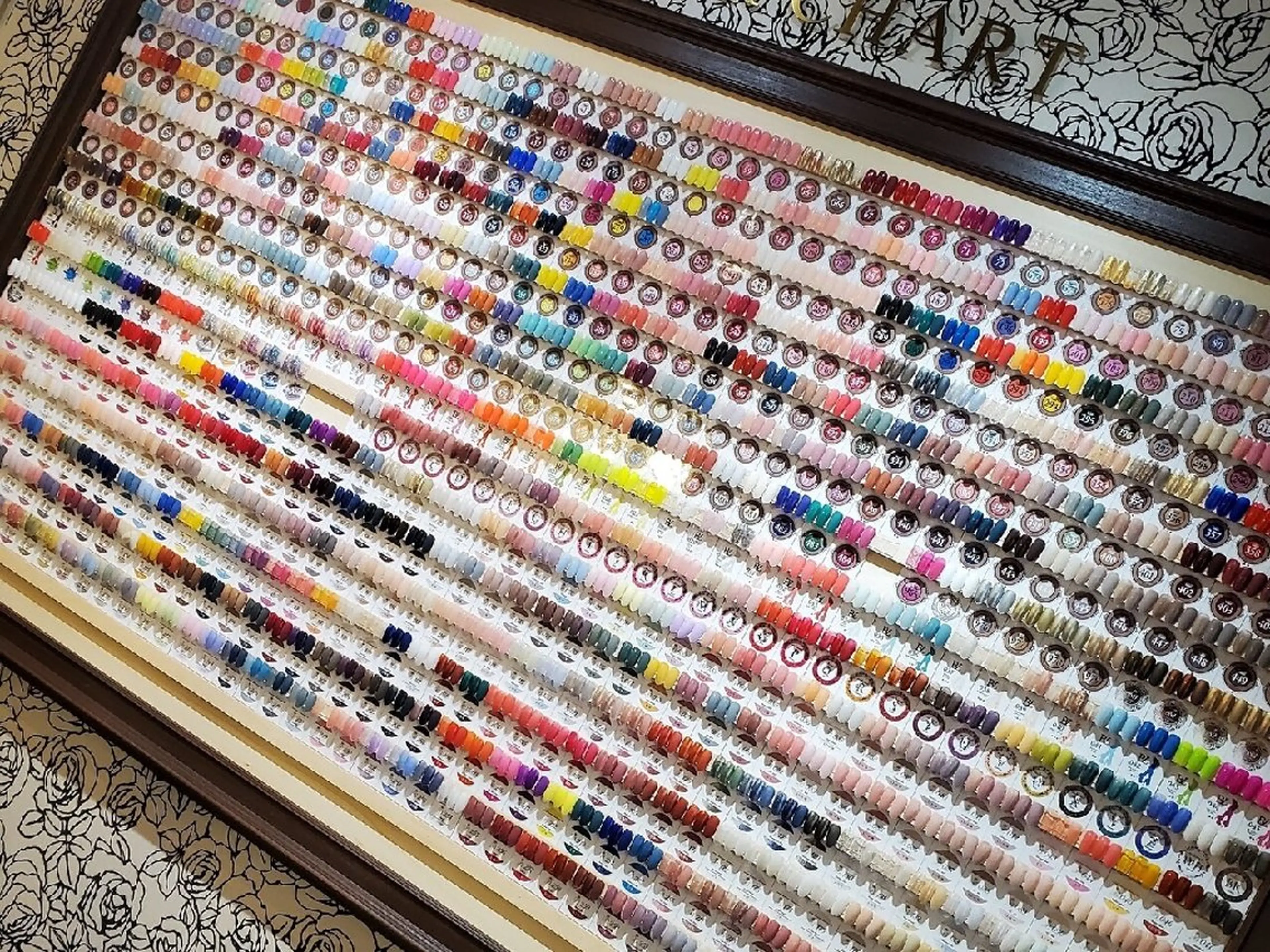 選ぶ楽しさ♪ワンカラー初回ソフトジェルオフ無料　選べる800色！の写真