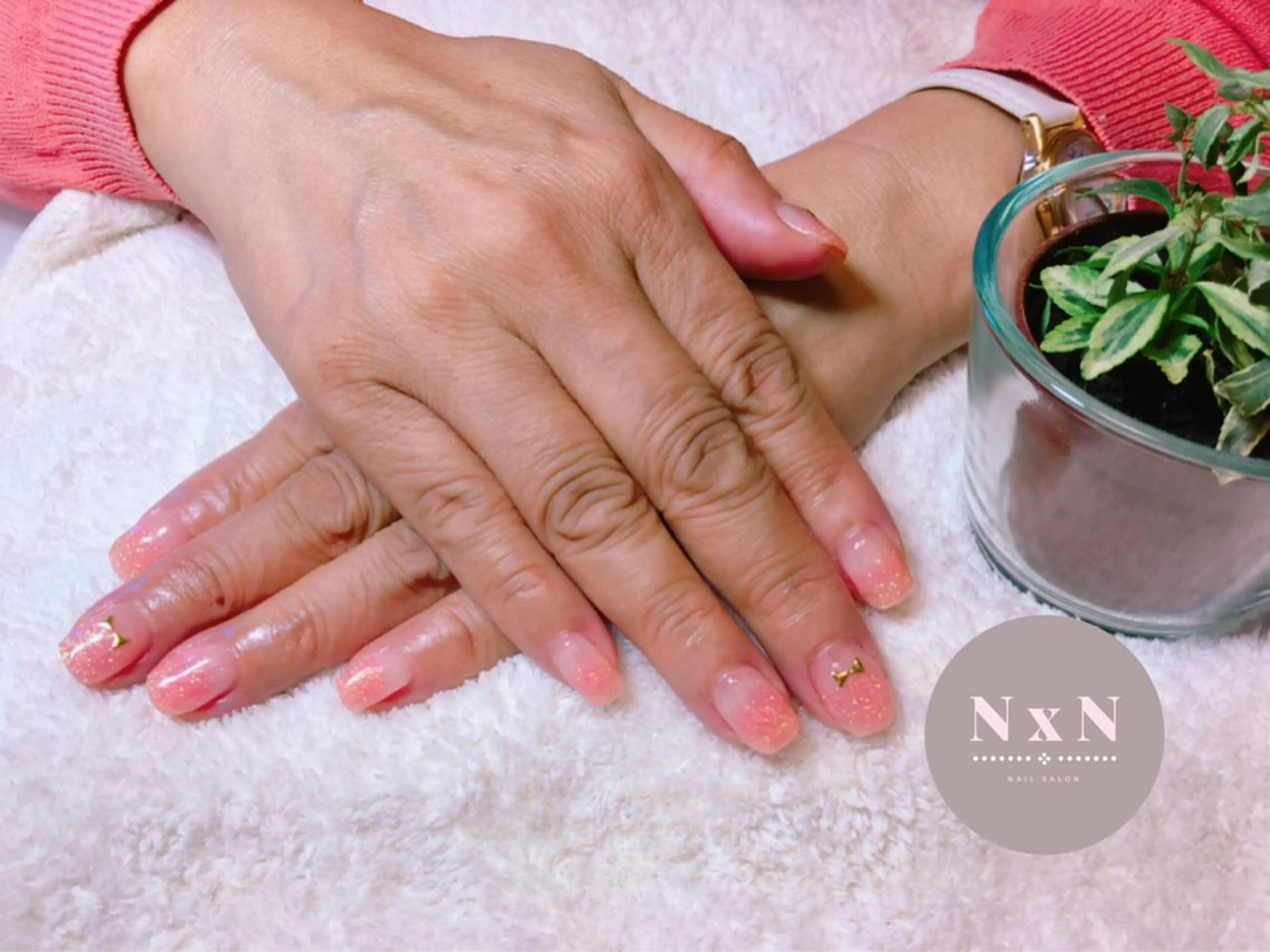 ネイル グラデーション ラメ(グリッター) ラメグラデーション ピンク ハンドネイル nail salon N×Nのネイルデザイン