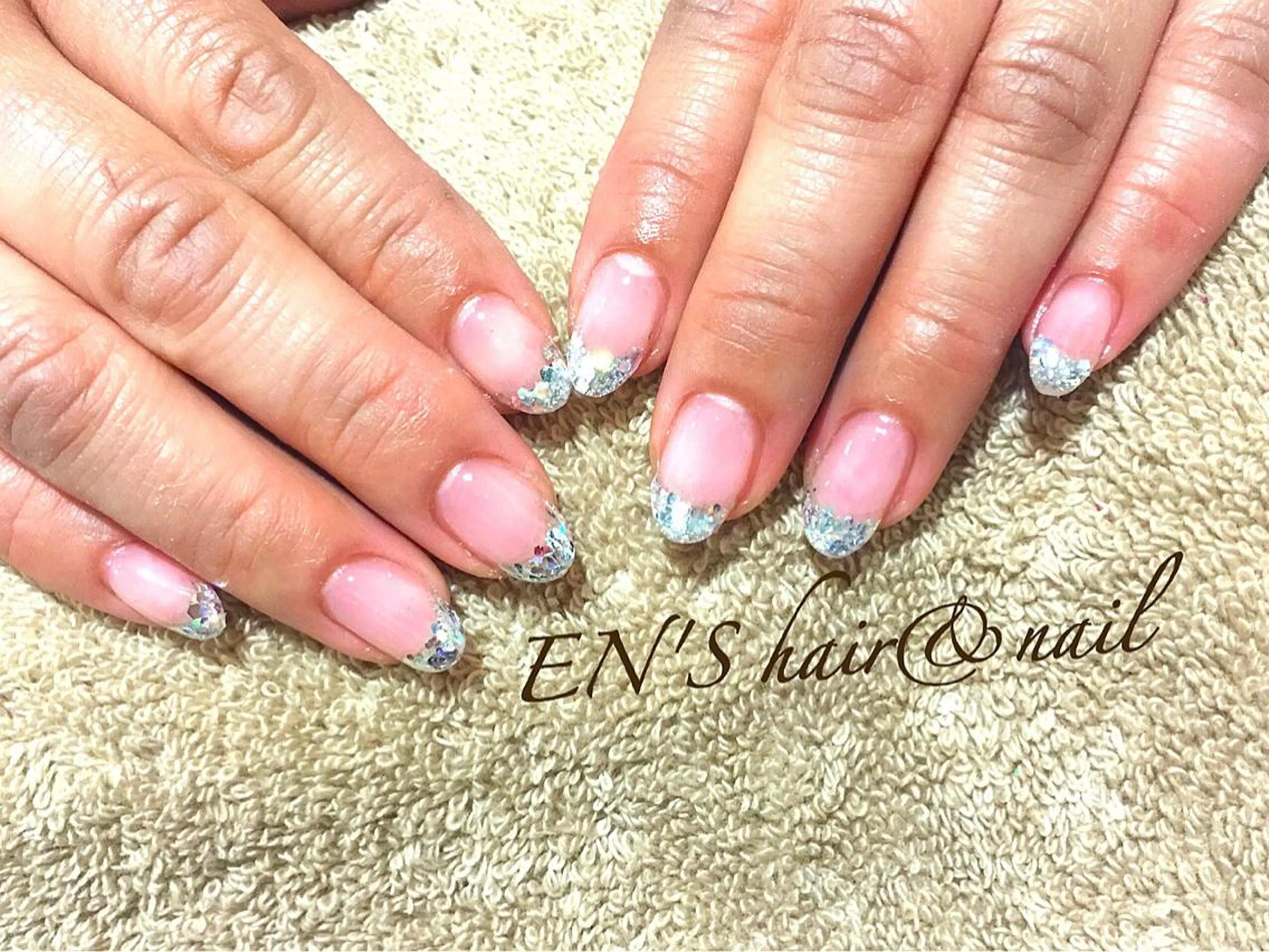 ネイル フレンチネイル ホログラムネイル フルリール 【プライベートサロンのネイルデザイン