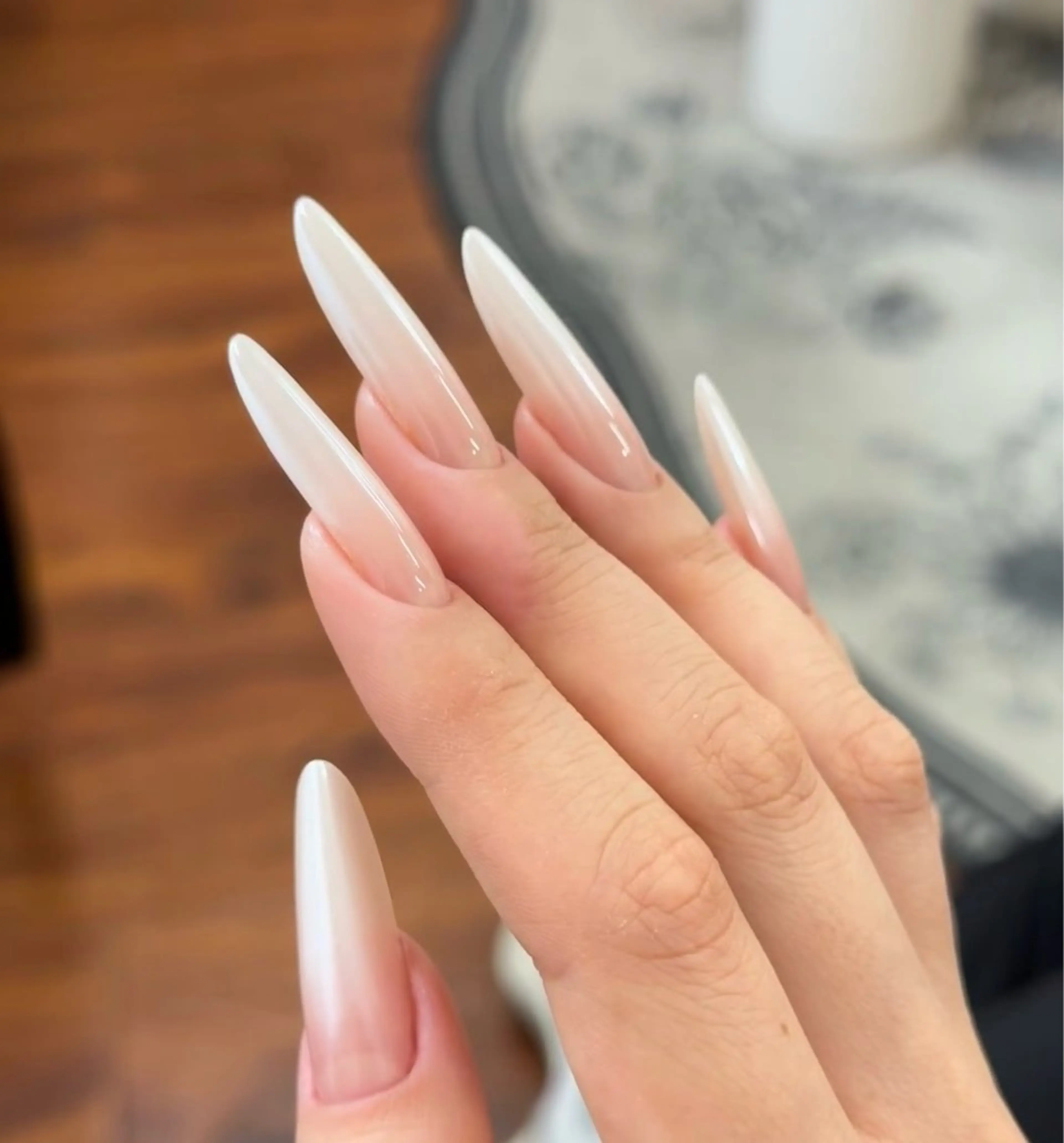 ネイル オーロラネイル チークネイル 成人式 フットネイル フレンチネイル ハンドネイル 長さだし専門 ありさのネイルデザイン