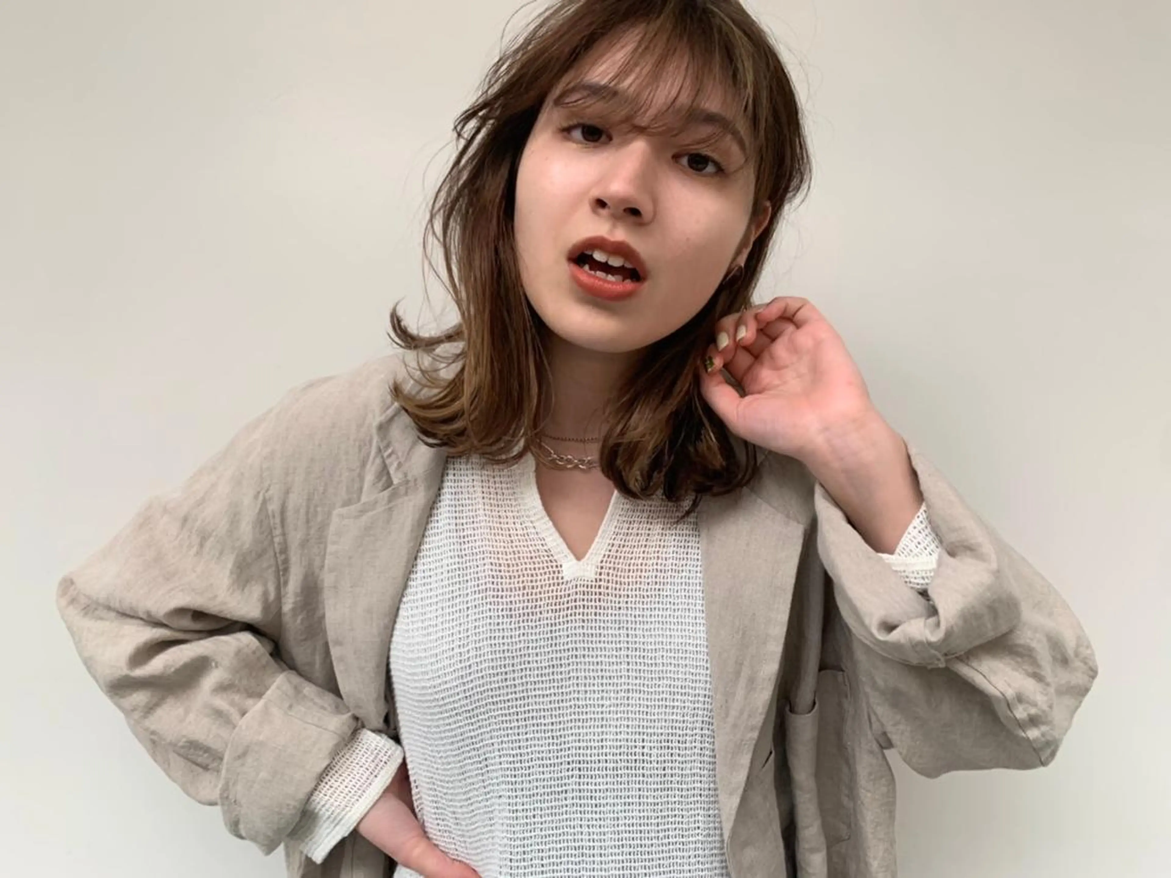 ミディアム パーマ カラー ミディアムパーマ ダブルカラー グラデーションカラー ハイライトカラー イルミナカラー CEINE PATHのヘアスタイル