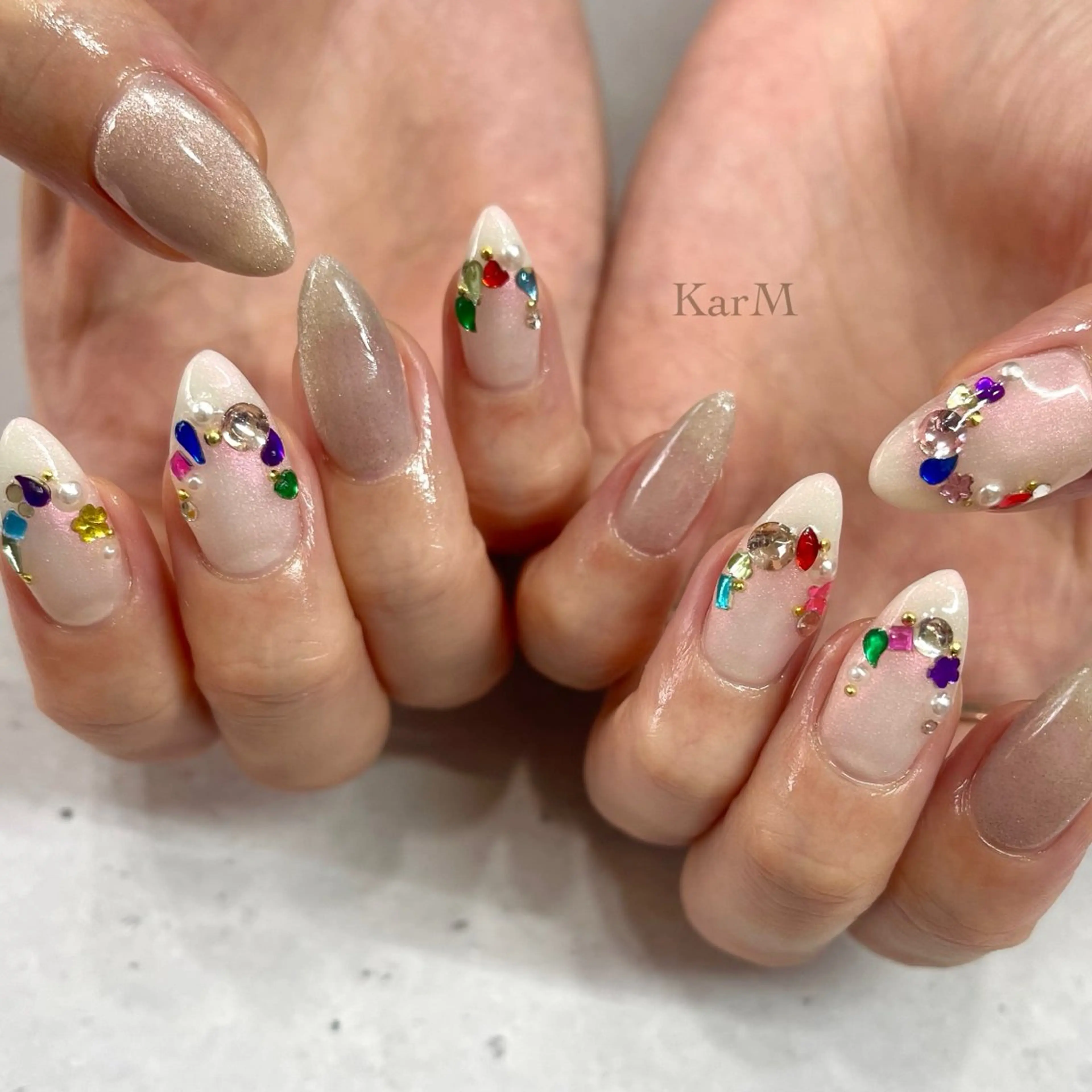 ネイル オーロラネイル チークネイル フラッシュネイル フレンチネイル グラデーション ハンドネイル ogino karinのネイルデザイン