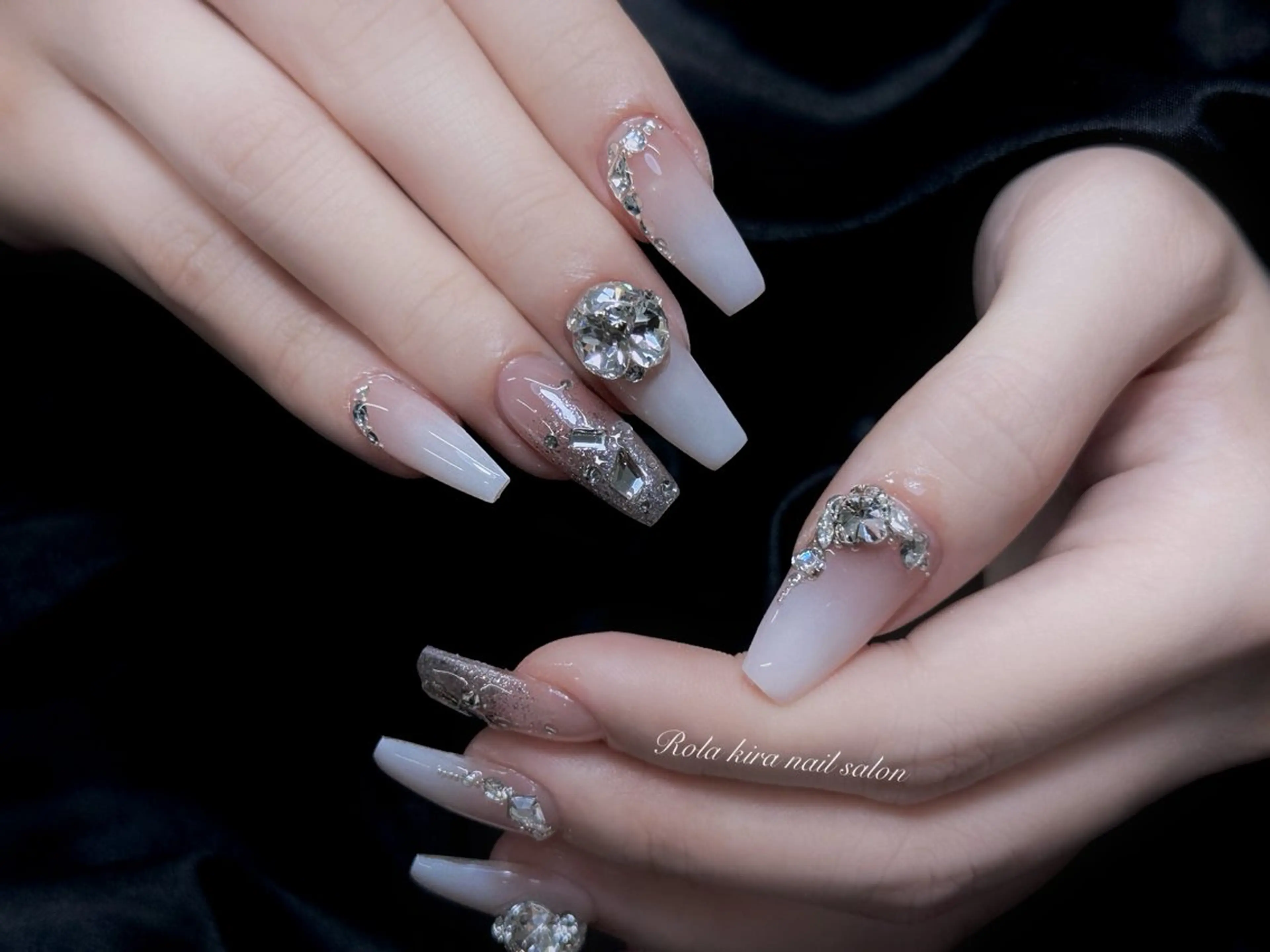 ネイル クリアネイル フレンチネイル ジェルネイル ゴールド グラデーション ハンドネイル Rola kira 麗のネイルデザイン