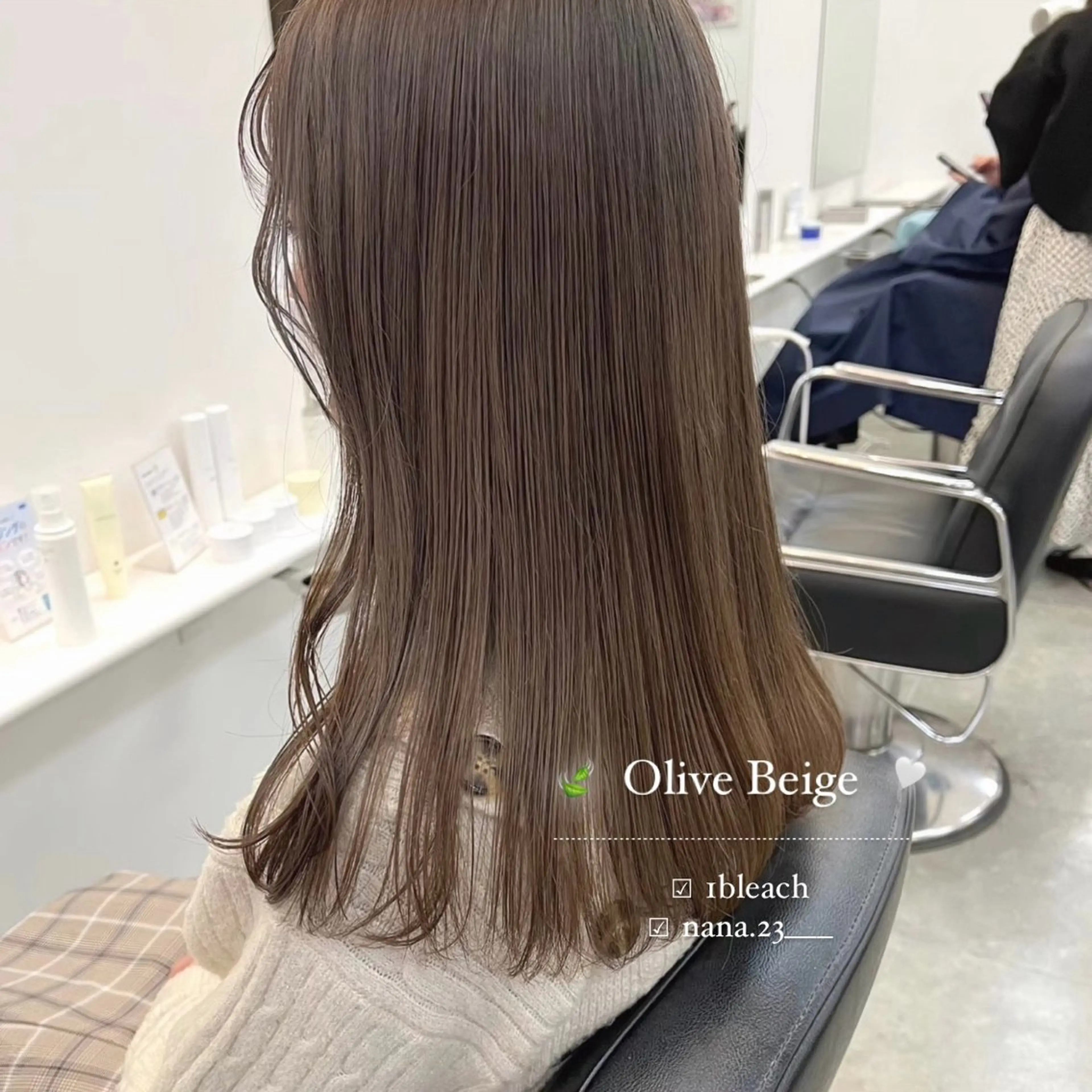 カラー ベージュカラー ブリーチ 透明感カラー オリーブベージュ ParveMix￤ 出石 菜々🥂のヘアスタイル