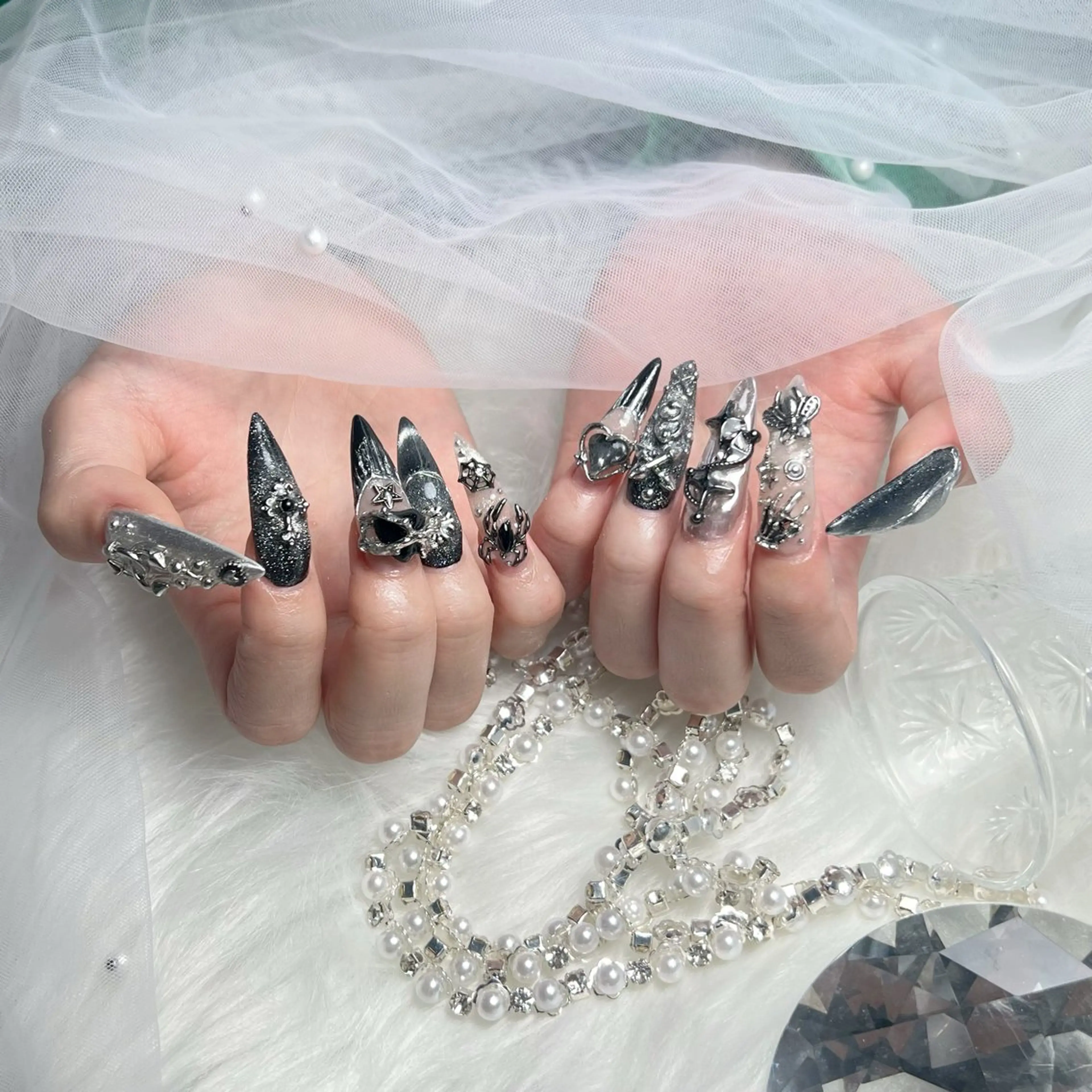 ネイル アートネイル ジェルネイル キラキラネイル 韓国ネイル ロングネイル ハンドネイル ハンドケア ぱん ちゃんのネイルデザイン