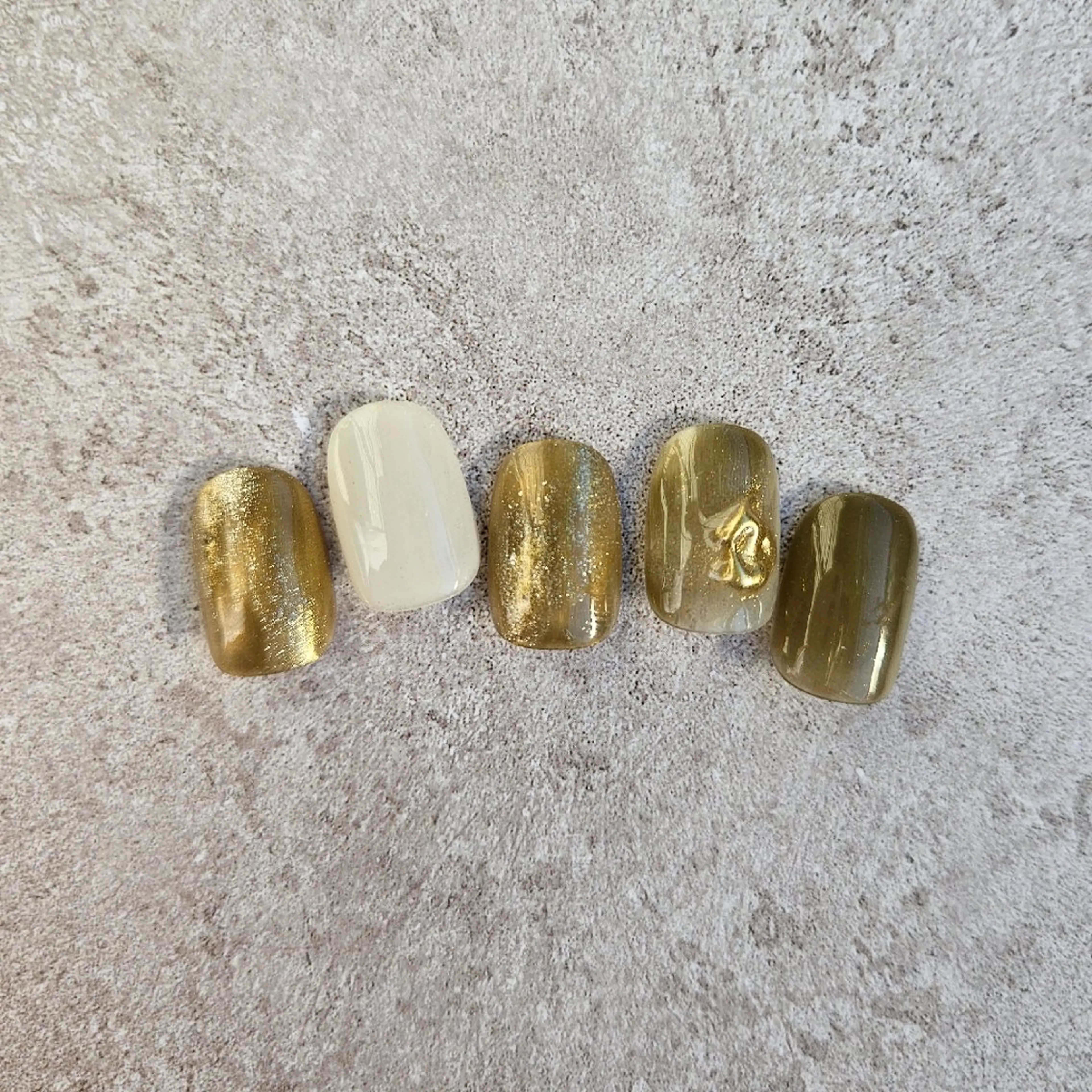 ネイル ジェルネイル キラキラネイル ニュアンスネイル パラジェル シンプルネイル ハンドネイル Nailsalon manoのネイルデザイン