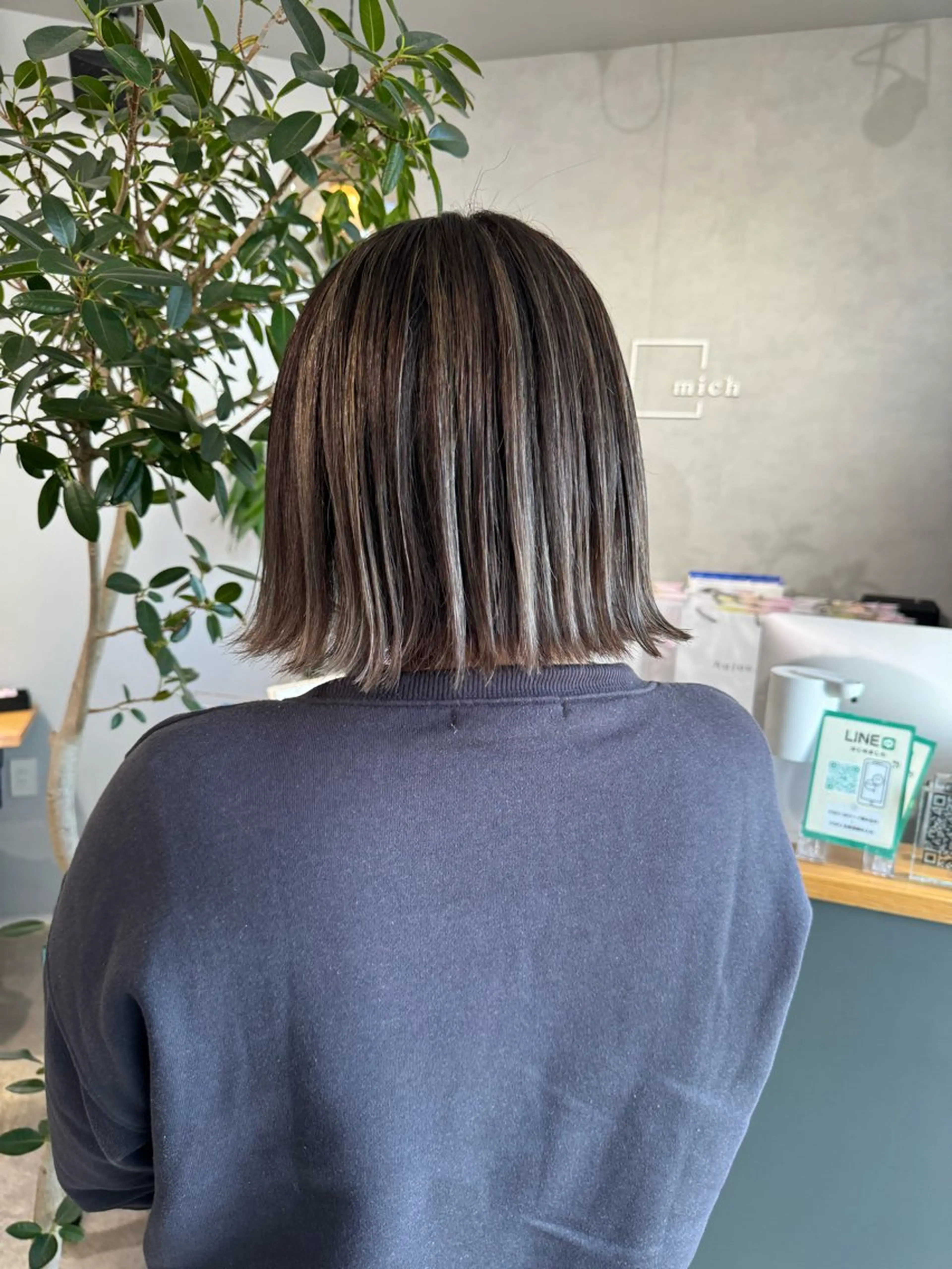 ショート 岸川 恭子のヘアスタイル