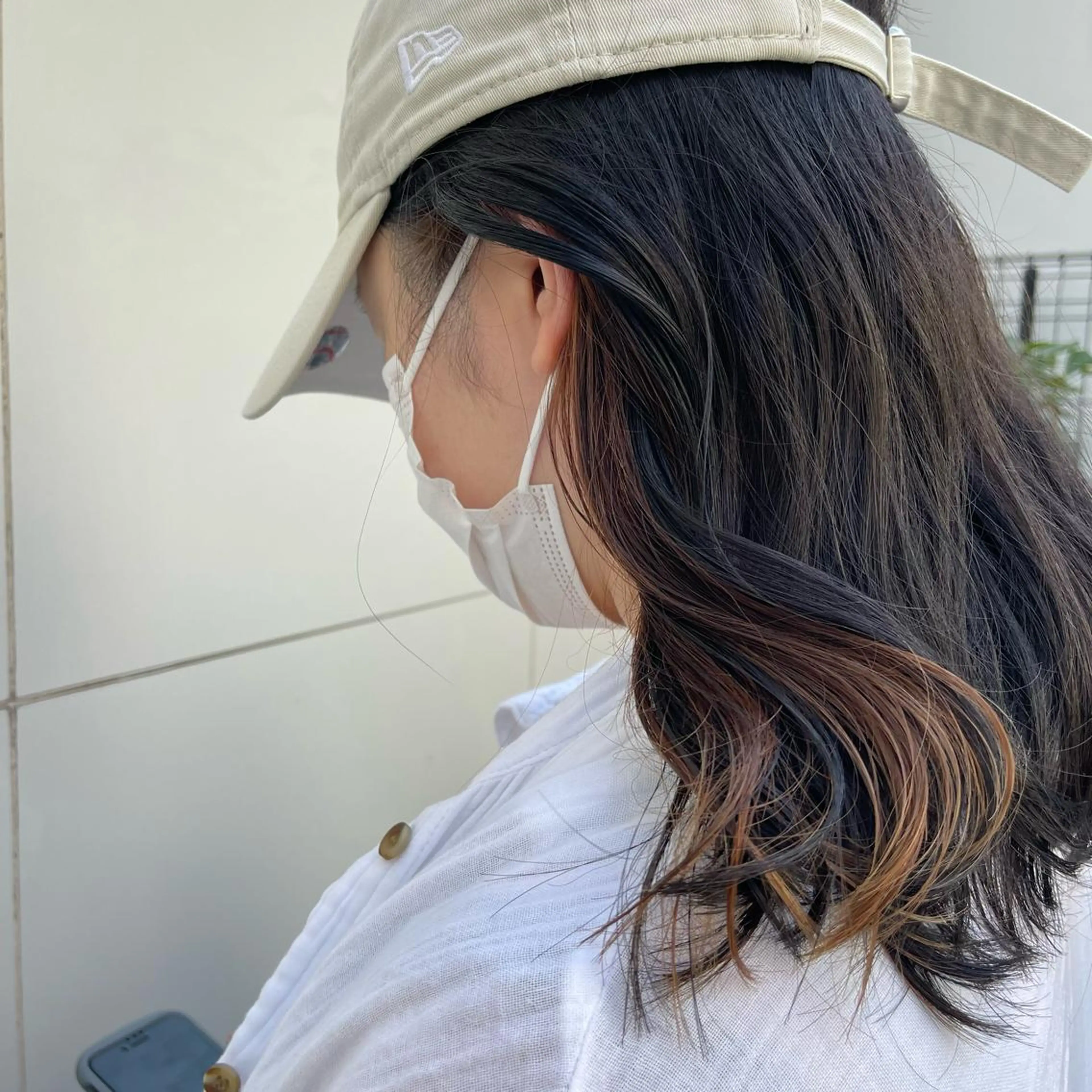 セミロング カラー パーマ ヘアアレンジ ブリーチ デザインカラー ダブルカラー イヤリングカラー ハイライトカラー 高井瑠華🌼 ストカールカット特化のヘアスタイル