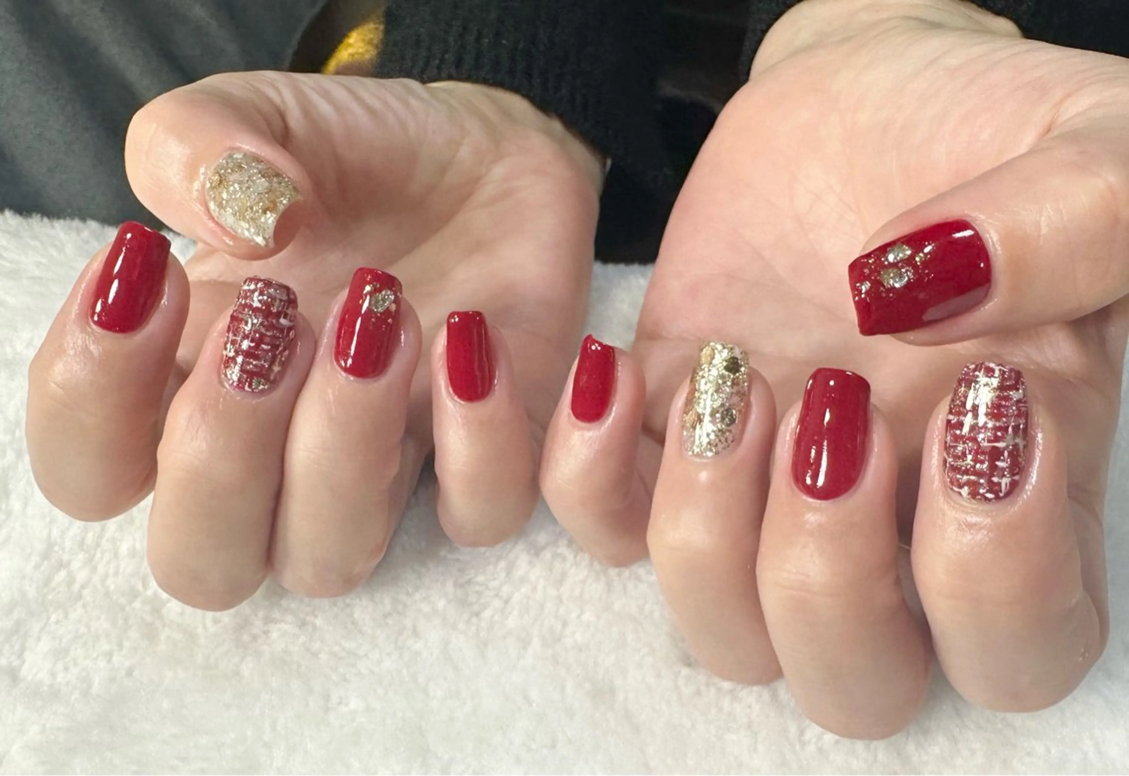 ネイル キラキラネイル 赤色 ツイードネイル ハンドネイル 手塚 里奈のネイルデザイン