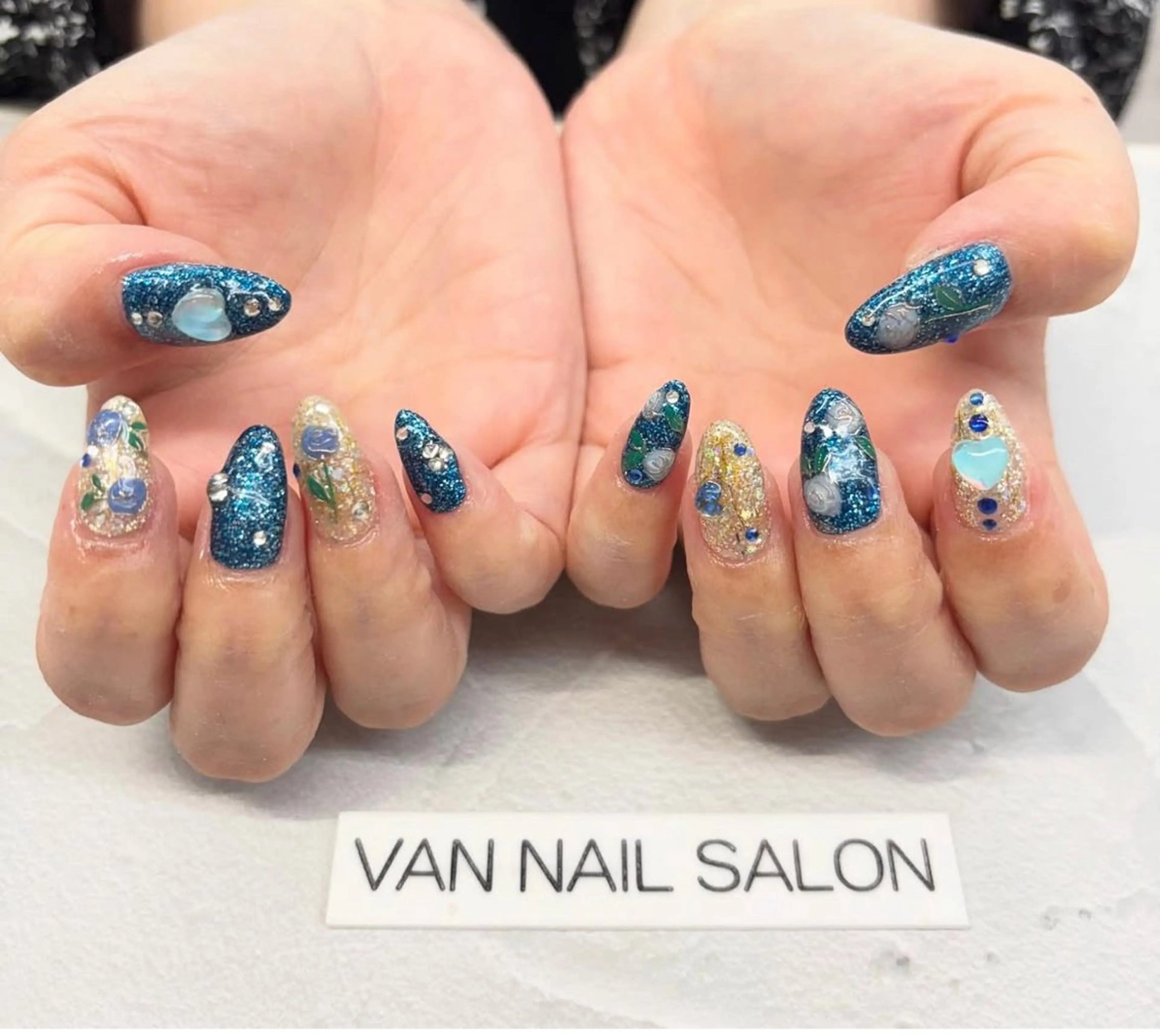 ネイル ハンドネイル Van Nail Salonのネイルデザイン